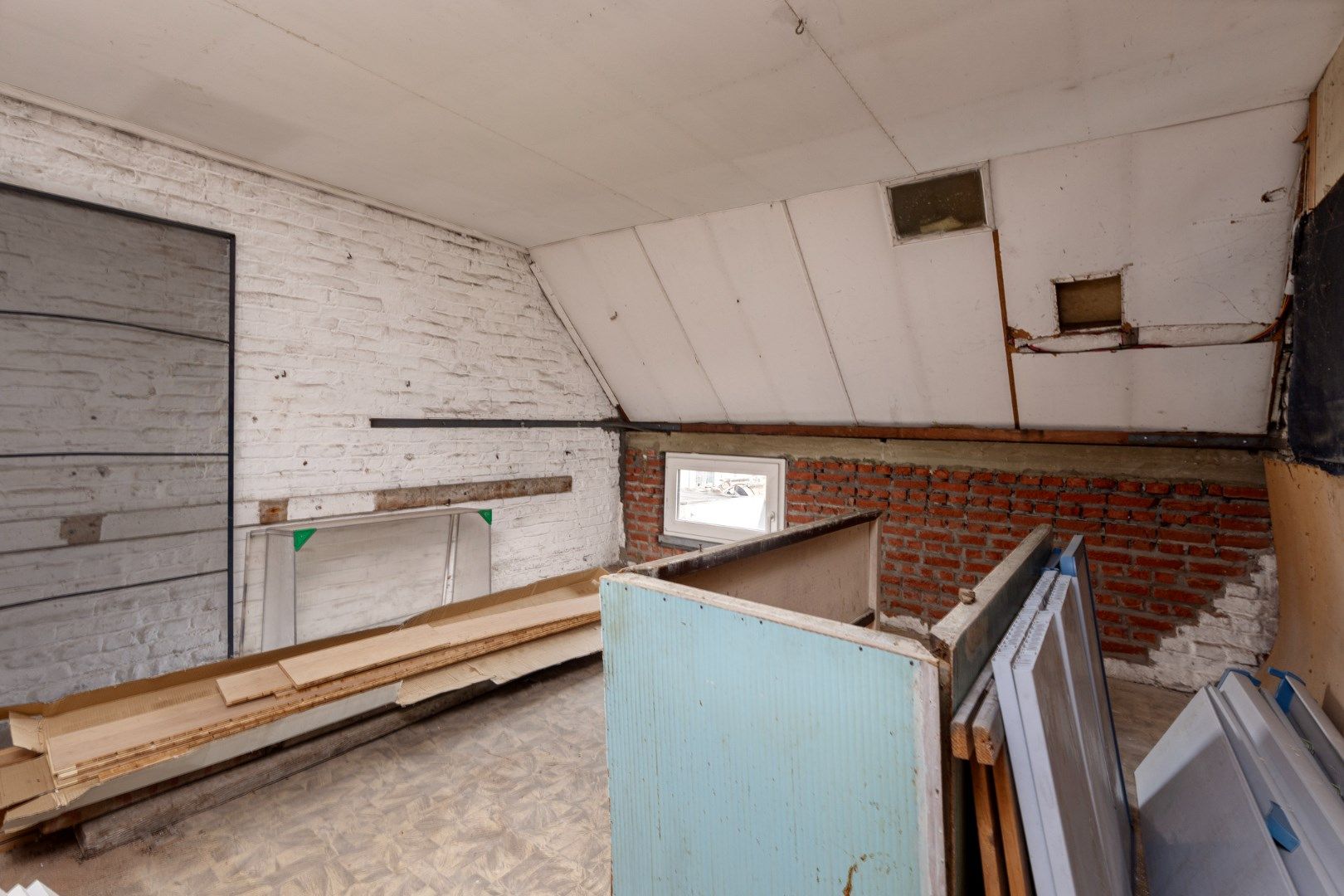 Te renoveren woning met vier slaapkamers foto 14