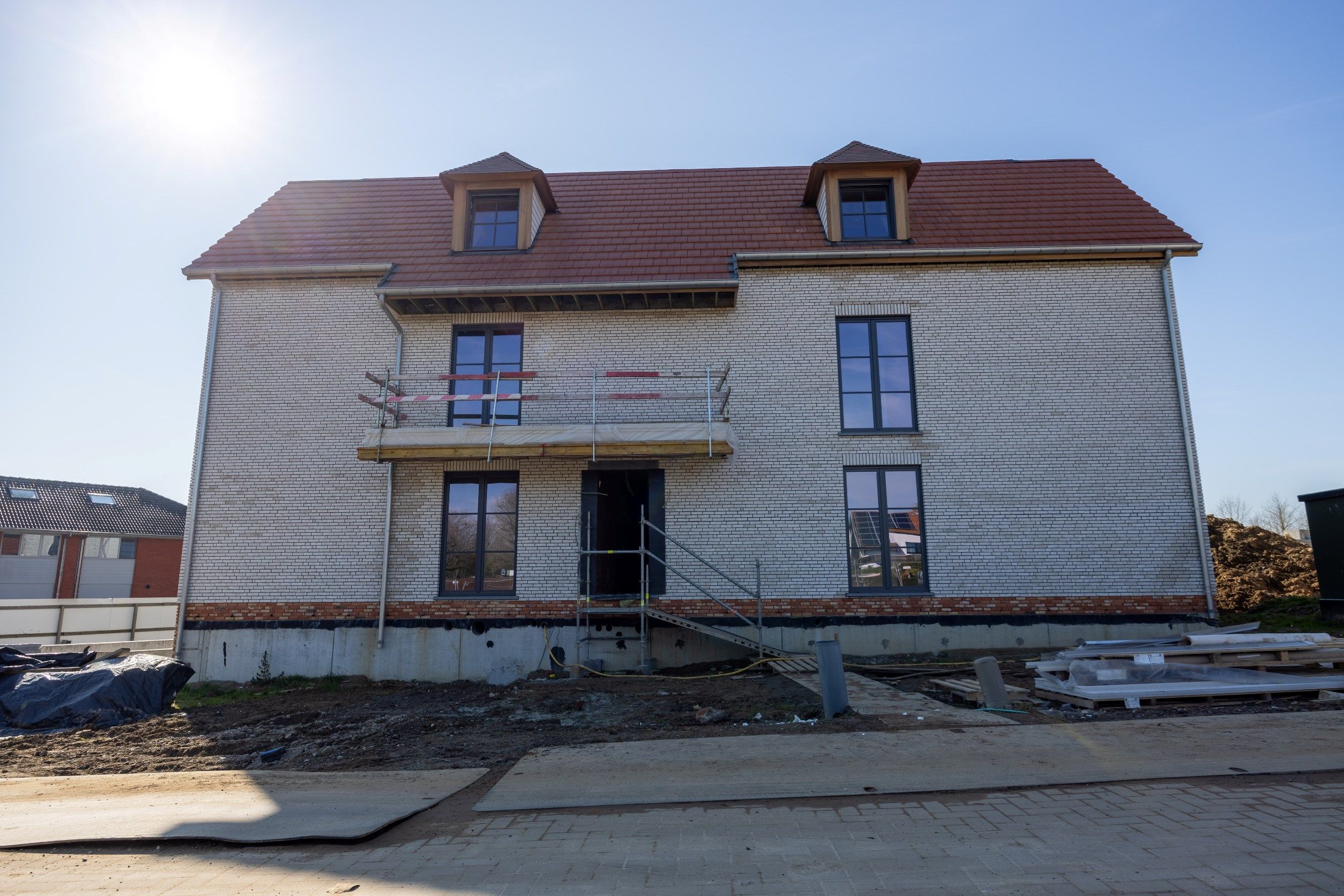 LUXUEUS NIEUWBOUWAPPARTEMENT MET ZONNIG TERRAS foto 5