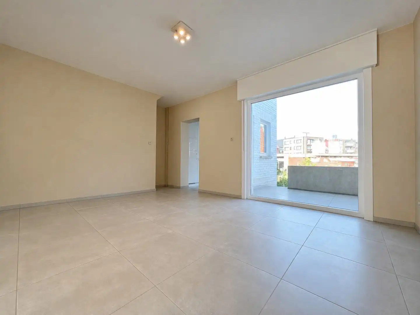Centraal gelegen rijwoning met 4 slaapkamers en tuin.  foto 4