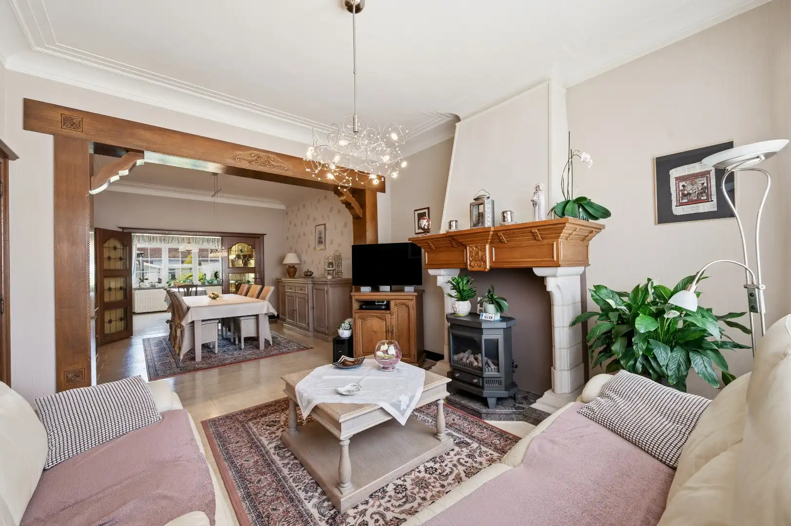 Licht te renoveren gezinswoning met tuin en 3 slaapkamers in Tienen foto 4