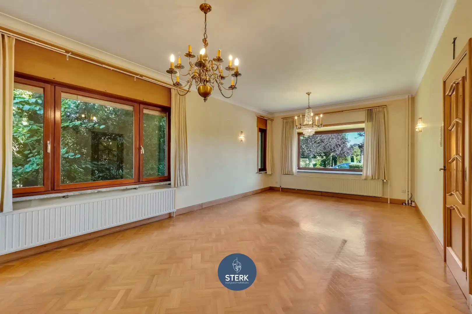 RUIME GEZINSWONING MET VEEL CHARME EN KARAKTER TE REKEM !  foto 2