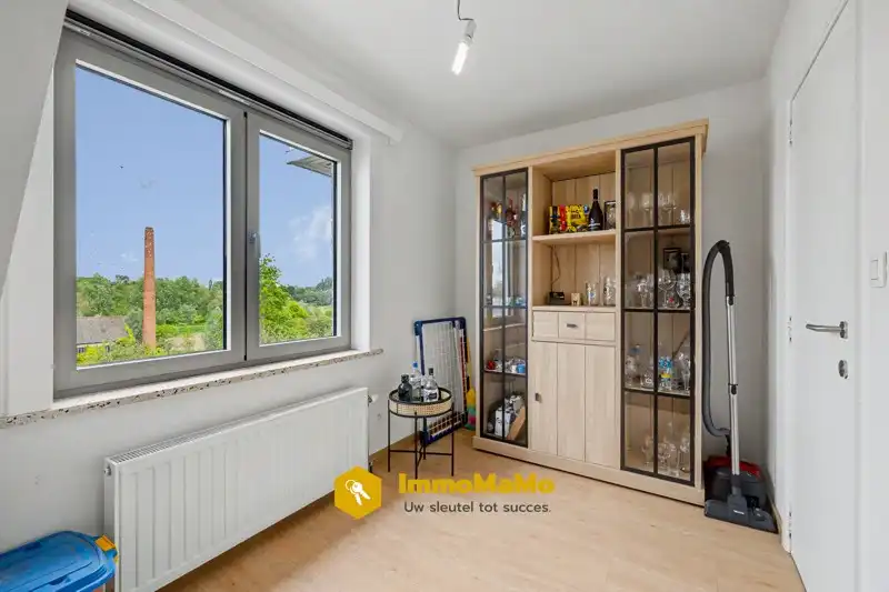 INSTAPKLAAR 2 SLPK-APPARTEMENT MET GARAGE TE KOOP IN MELLE foto 8