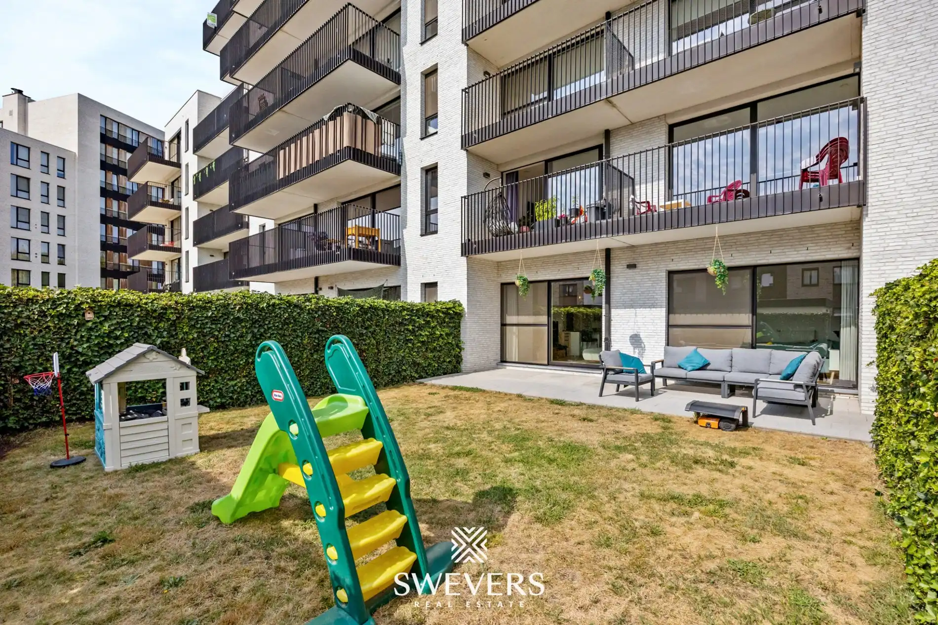 Recent en ruim gelijkvloers 3 slpk appartement met tuin en autostaanplaats nabij centrum Hasselt foto 23
