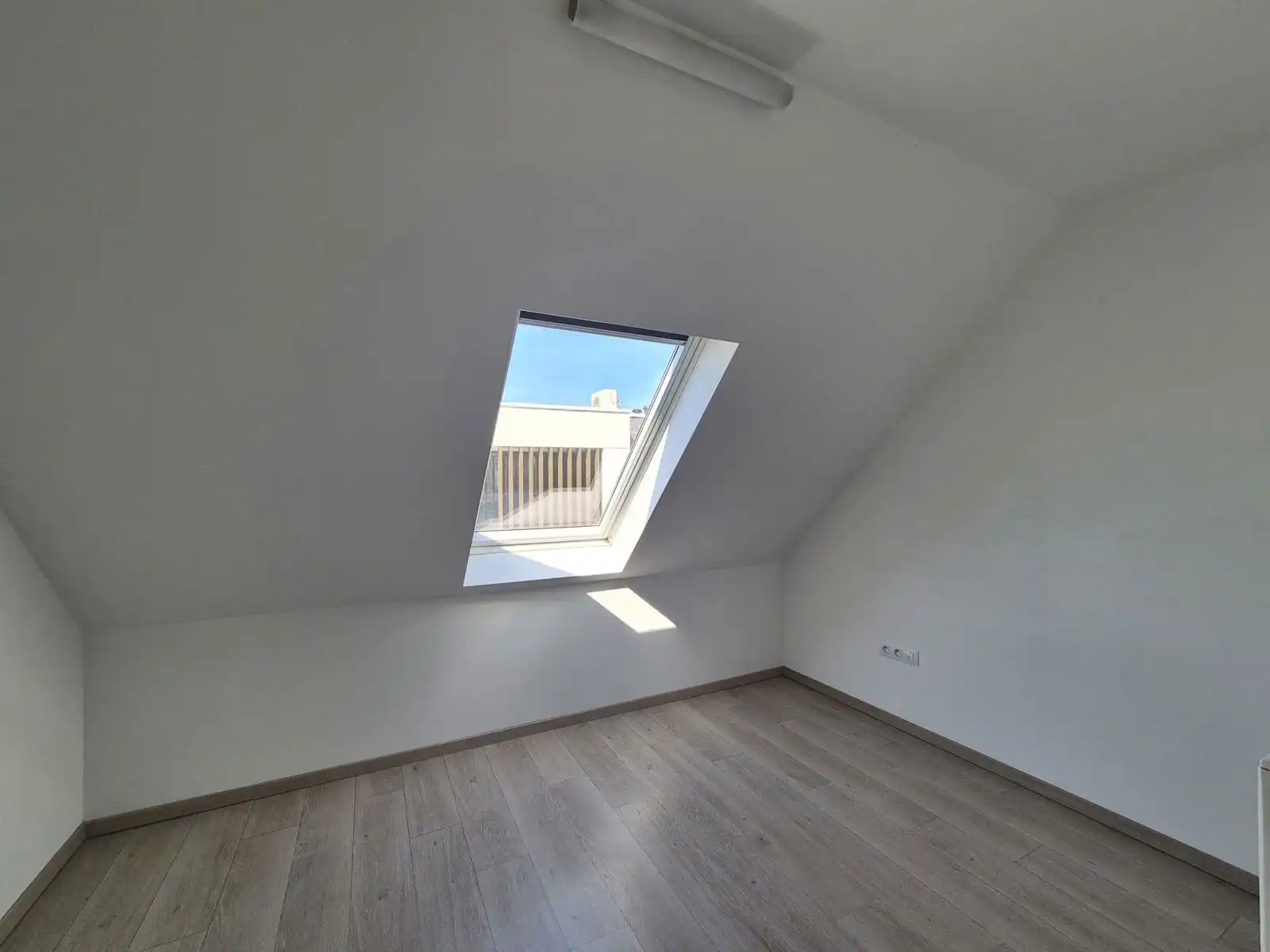 Ruim en energiezuinig appartement met 2 slaapkamers foto 8