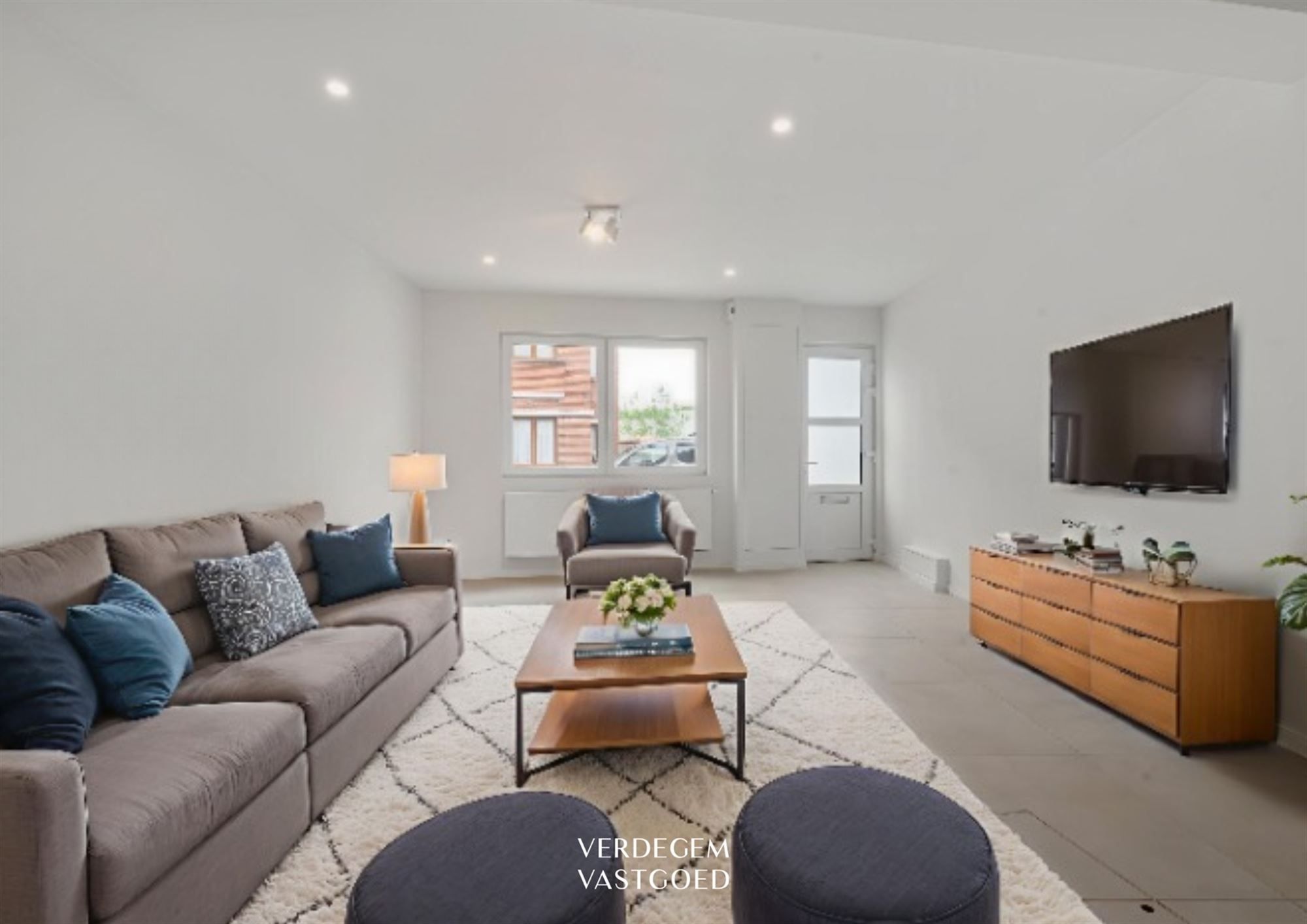 Volledig gerenoveerde woning met 3 slaapkamers, EPC A en buitenplek foto 2