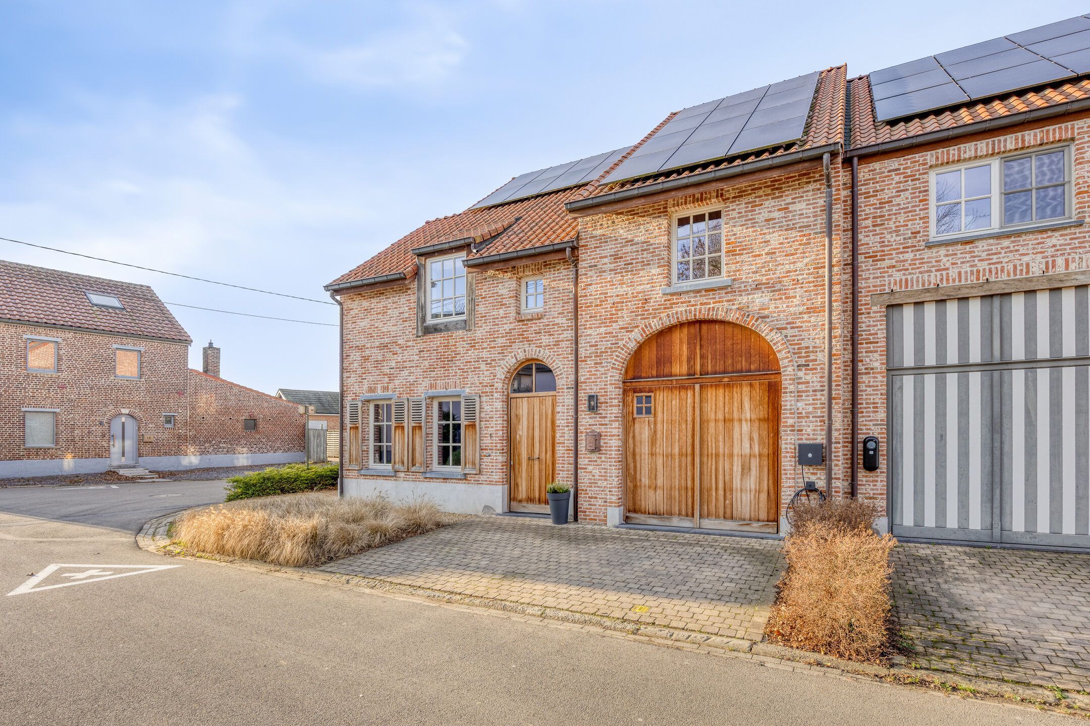 Modern wonen te Opvelp: ongeziene rust en comfort foto {{pictureIndex}}