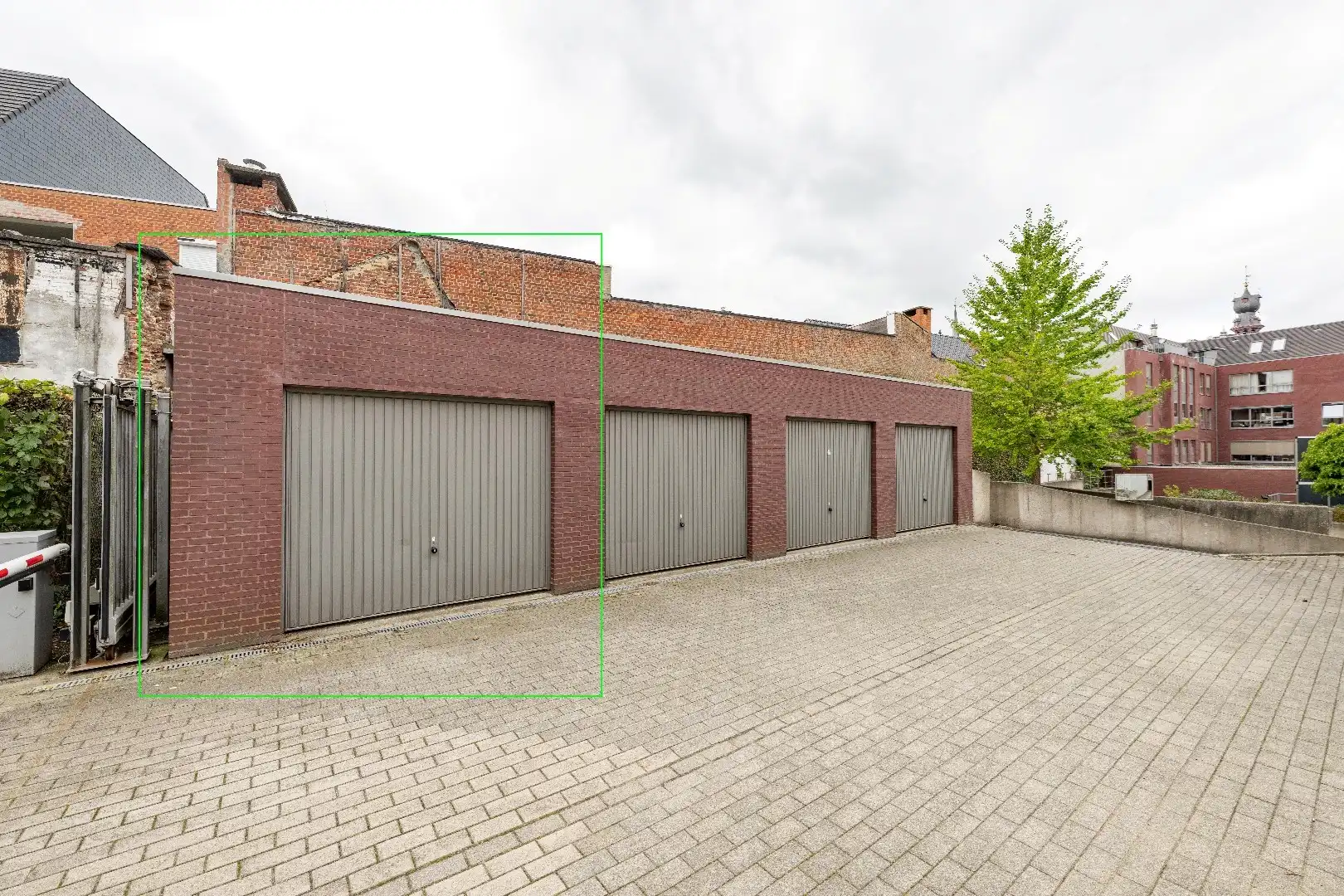 INSTAPKLAAR, ENERGIEZUINIG APPARTEMENT MET TERRAS EN GARAGE (+ €20.000) IN TIELT foto 13