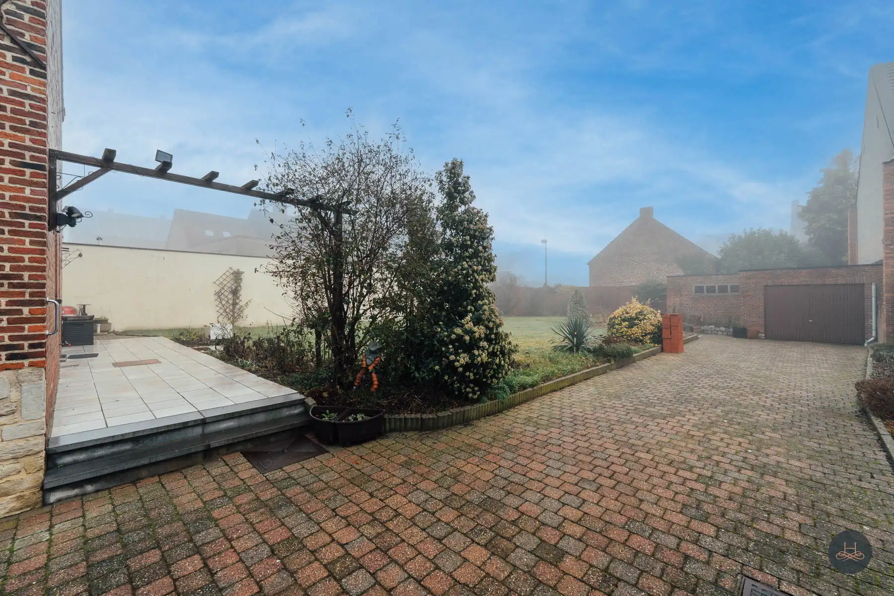 Prachtige authentieke en ruime villa met enorm potentieel foto 30