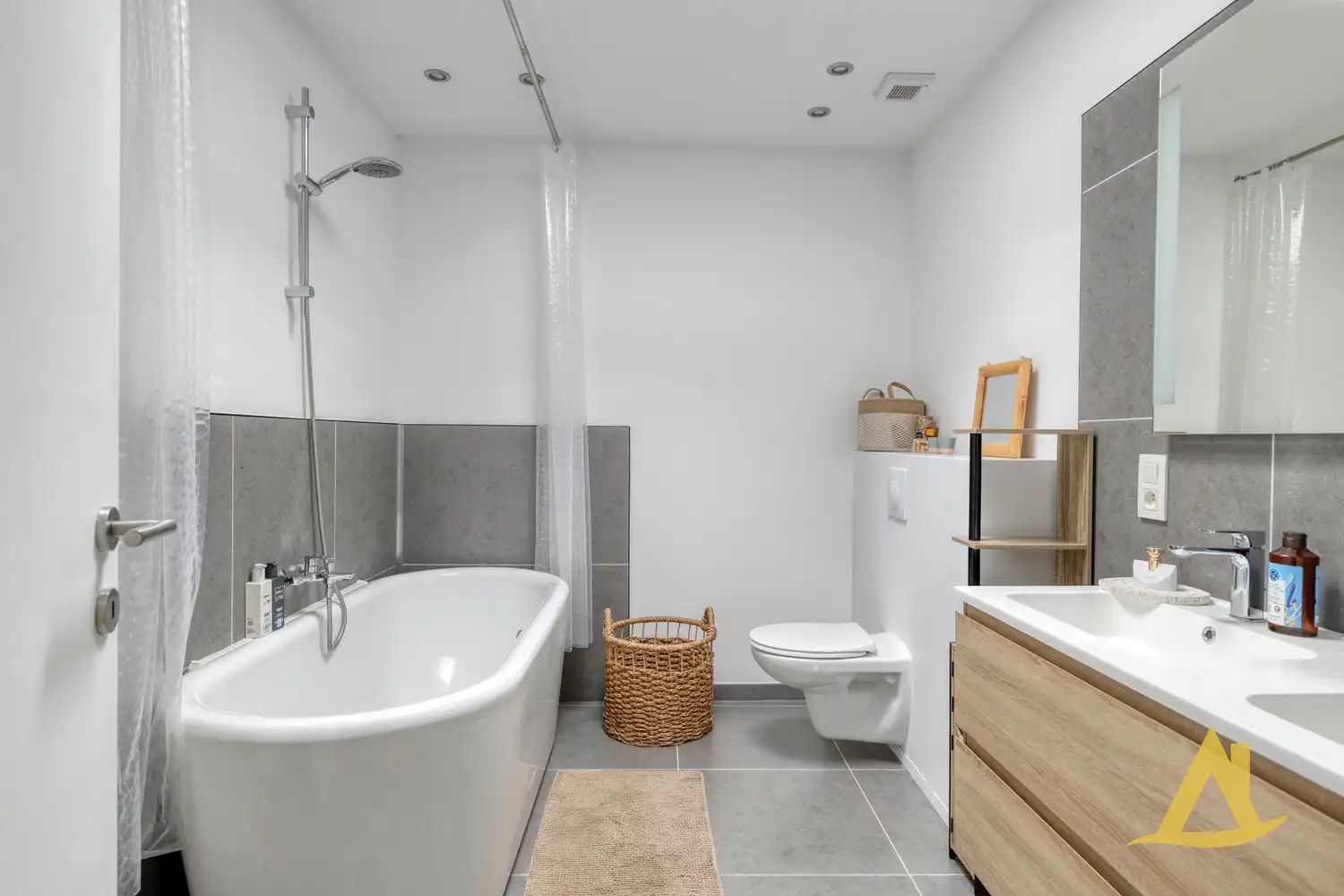INSTAPKLARE, ENERGIEZUINIGE WONING, NABIJ HET CENTRUM VAN DIEST! foto 14