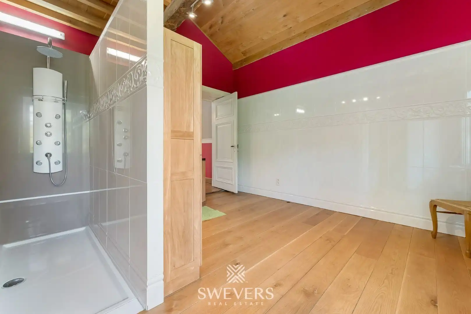 Authentiek herenhuis op 77a met stallingen foto 20