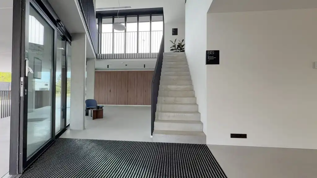 Nieuwbouw kantoorgelijkvloers te huur aan N70 in Lochristi foto 12