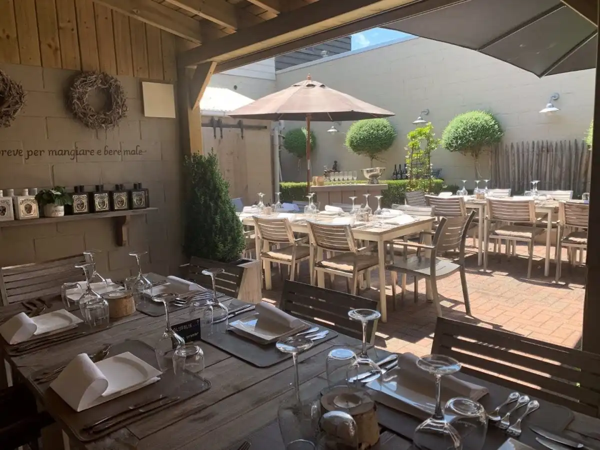 Gekend Italiaans restaurant met prachtig luxe-appartement foto 11