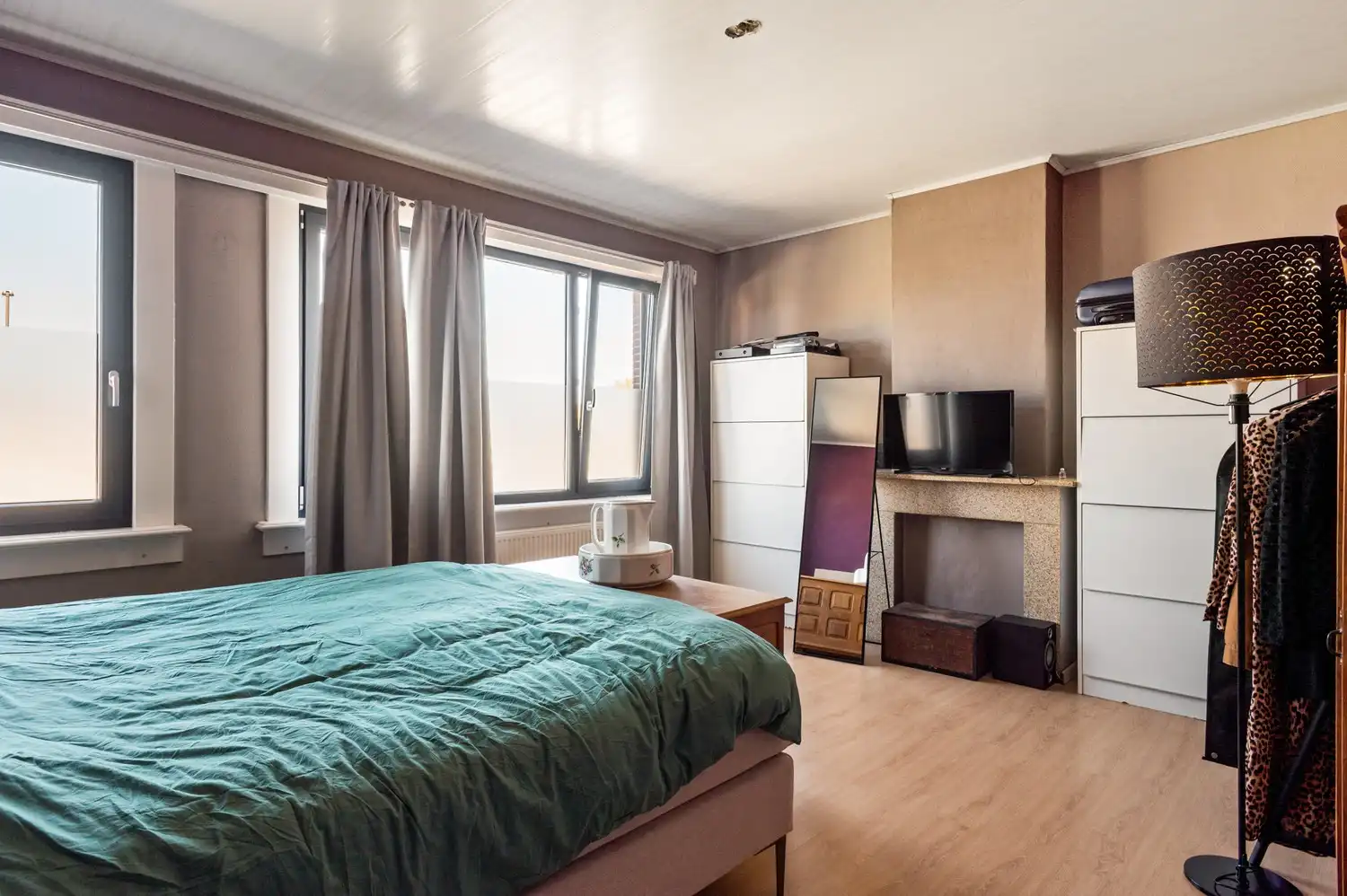 Instapklare gezinswoning met 3 slaapkamers en tuin in Wijnegem foto 11