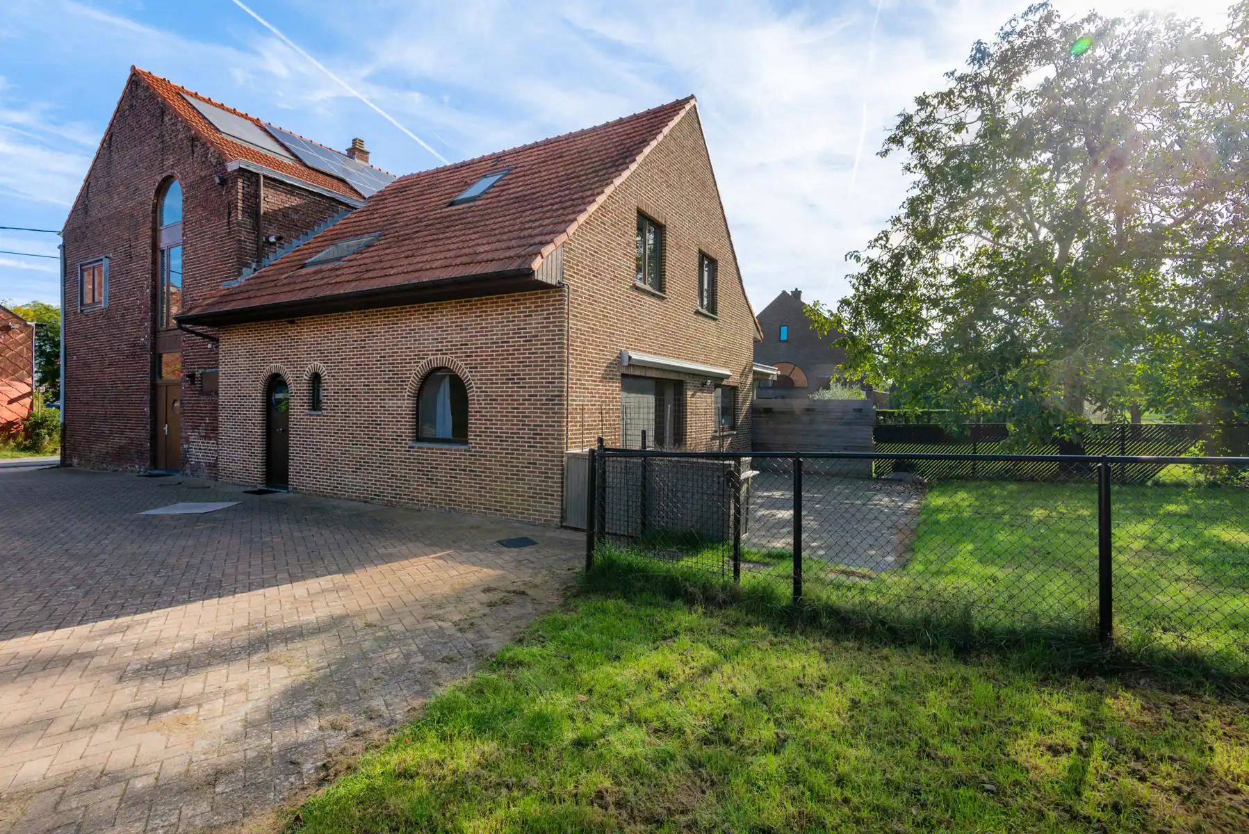 Huis te koop foto {{pictureIndex}}