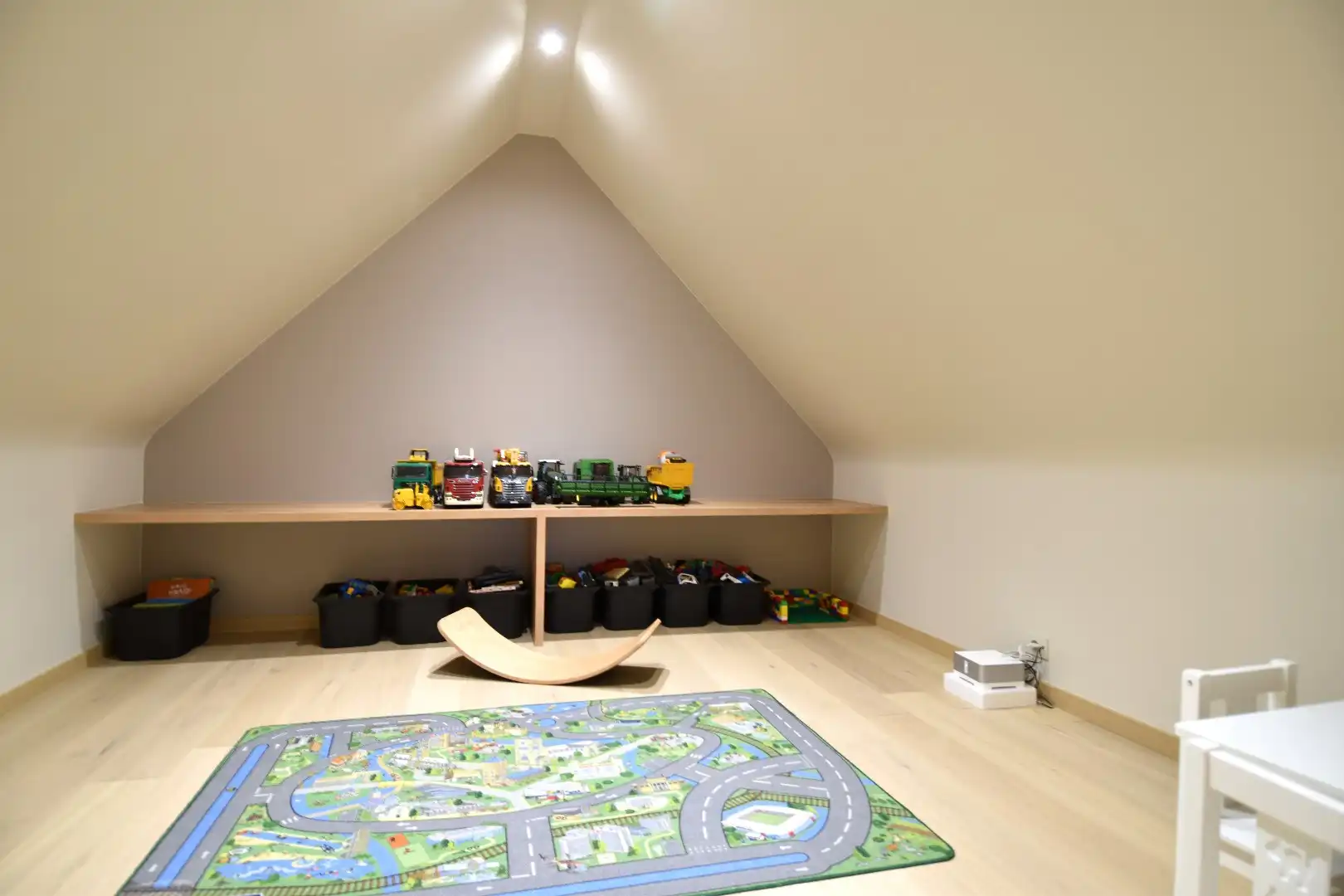 Charmante, gezinswoning in landelijke stijl met 5 slaapkamers, garage en zonnige tuin te koop in Bellegem foto 22