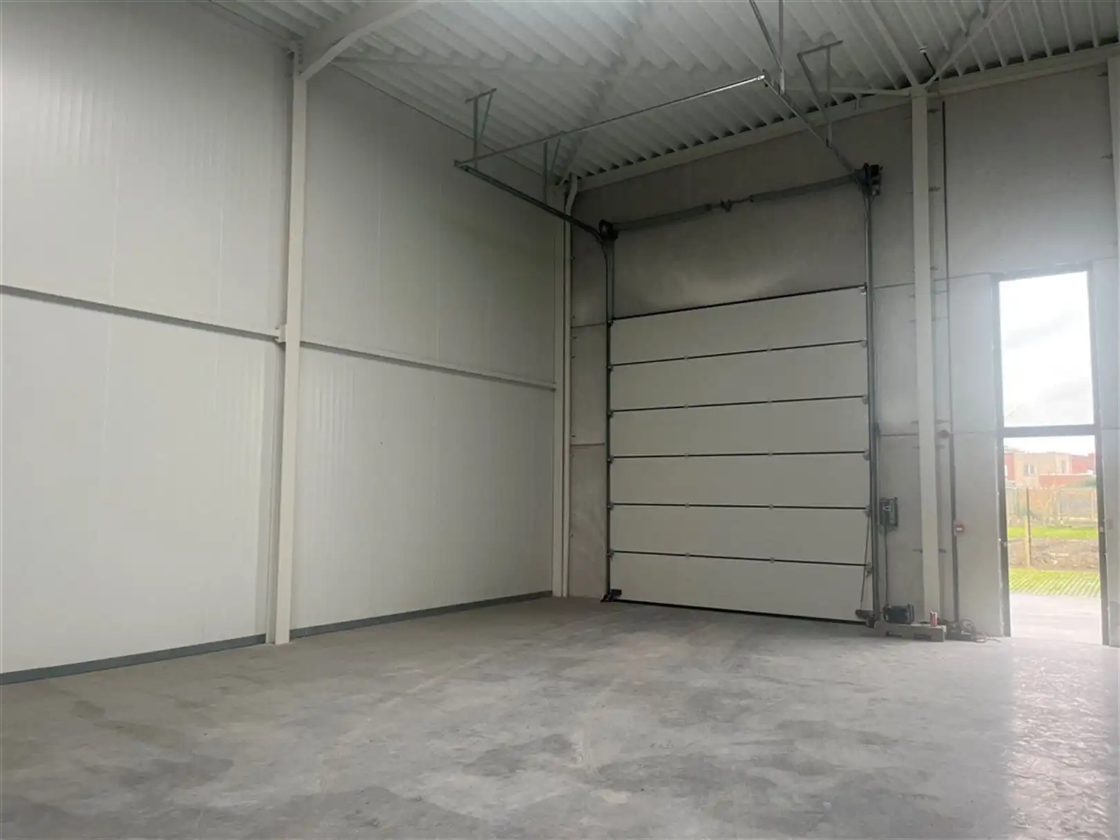 KMO-units met high-end kantoor/showroom in Zwevegem foto 9