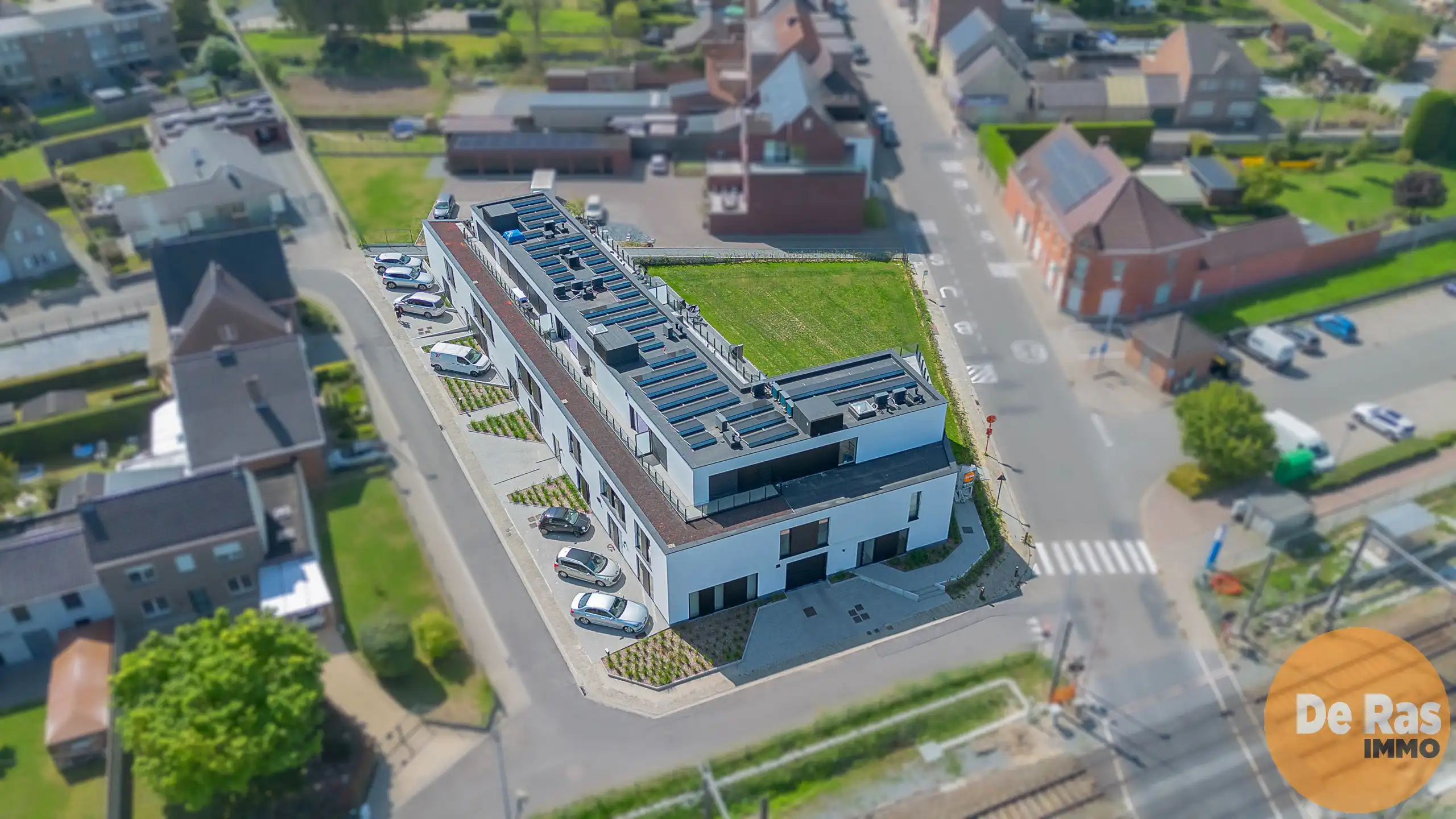 BURST -  Ruim 3 slaapkamer app met tuin en terras foto 9