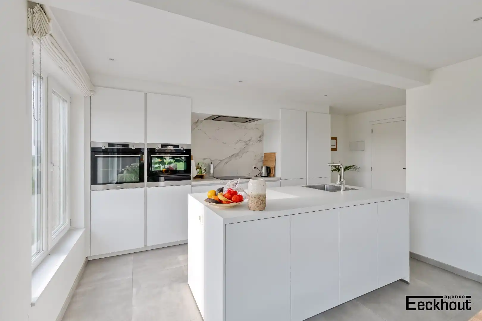 Landelijke woning met garage in Diksmuide, 3 slaapkamers, gerenoveerd in 2023, met 206m² bewoonbare oppervlakte foto 8