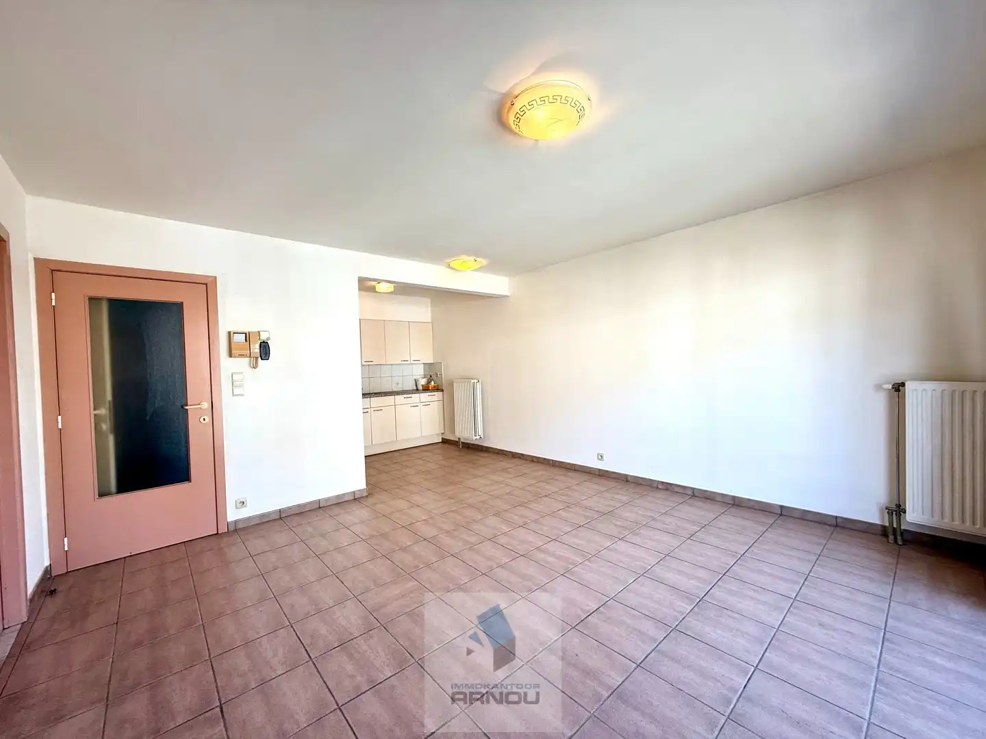 Appartement met 1 slaapkamer en parking  in het centrum foto 5