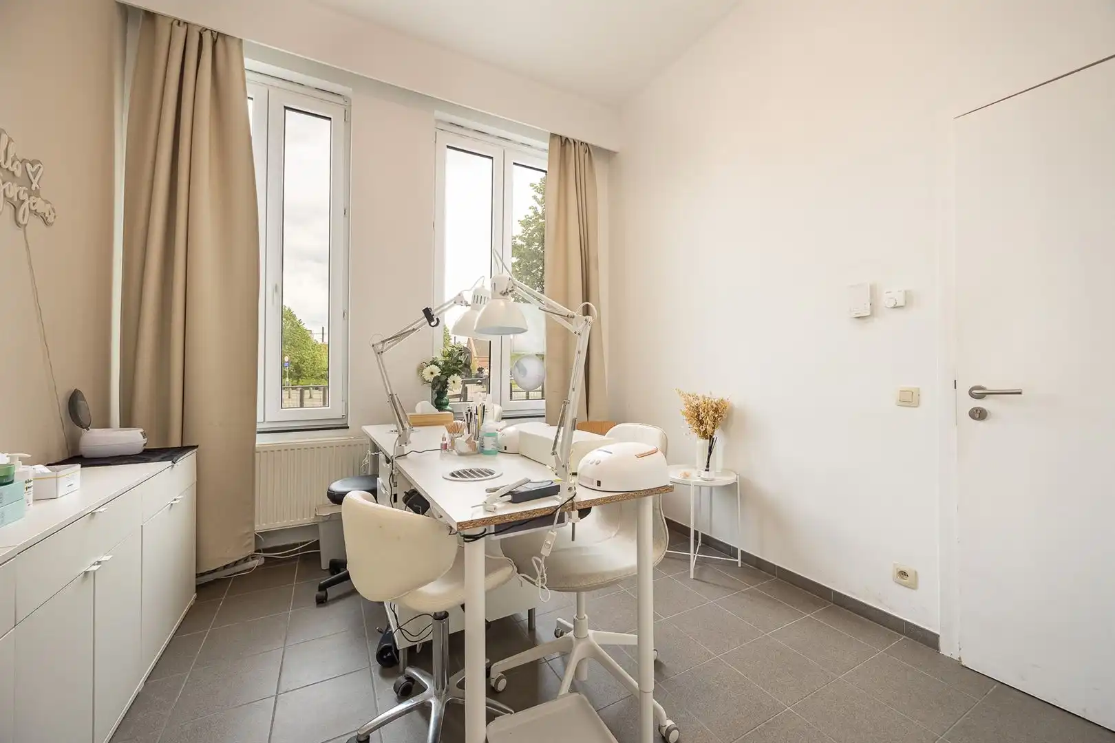 Moderne handelsruimte aan Park Spoor Noord foto 8