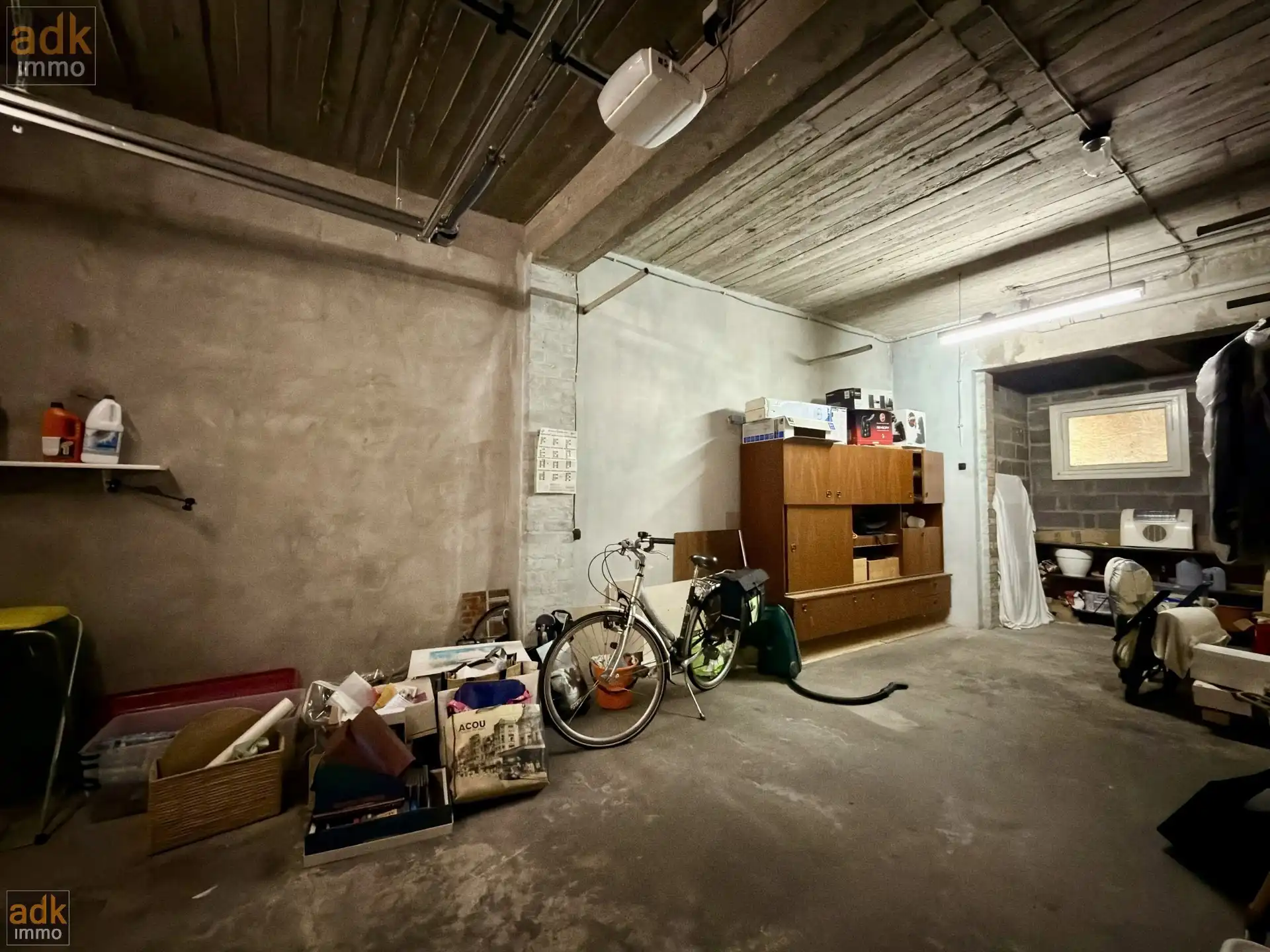 Instapklaar 2-slaapkamerappartement met dubbele GARAGE en berging. foto 21