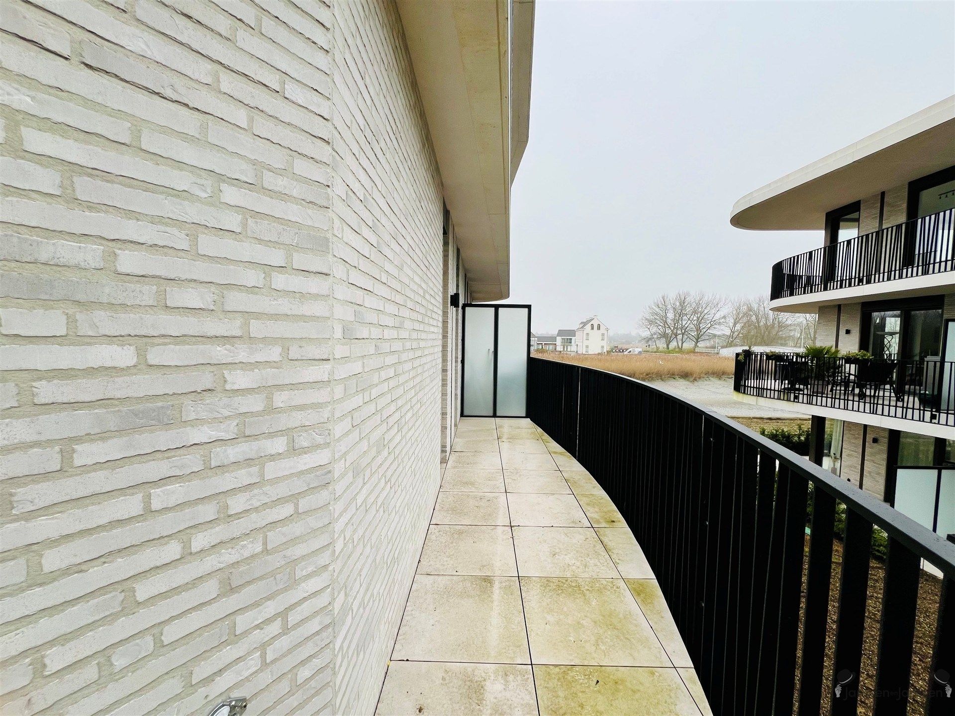 Assistentiewoning op de 1ste verdieping met terras foto 11