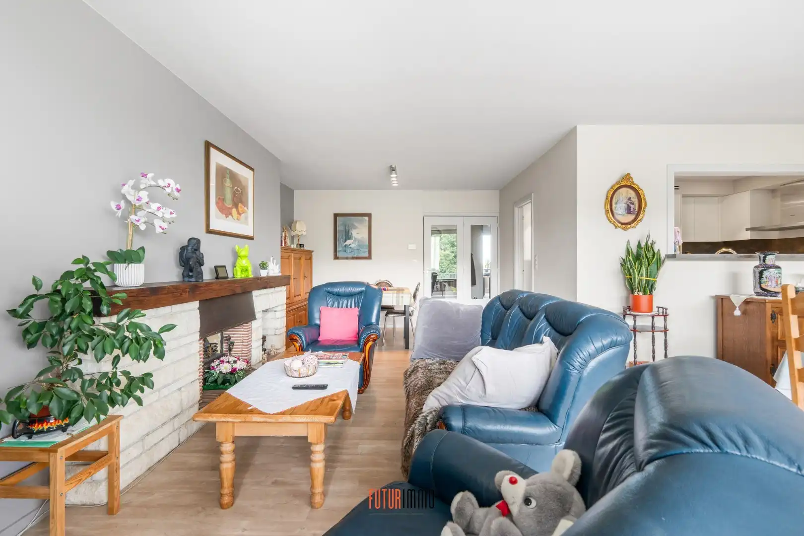 Ruim, lichtrijk & instapklaar appartement te Sint-Michiels foto 8