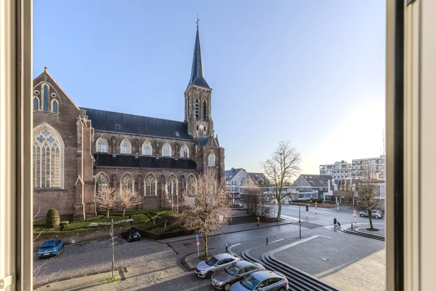 Instapklaar appartement met terras in hartje Lanaken foto 16