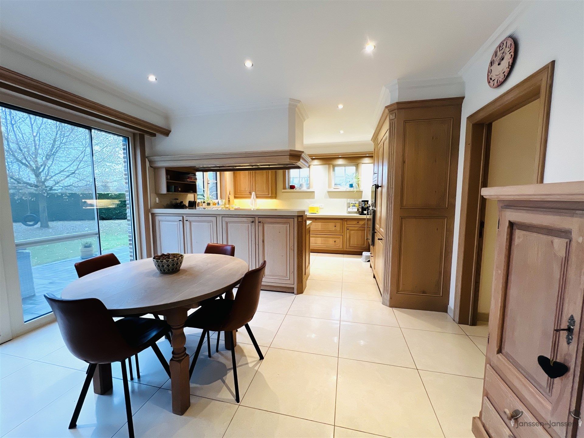 Statige villa in oase van rust foto 10