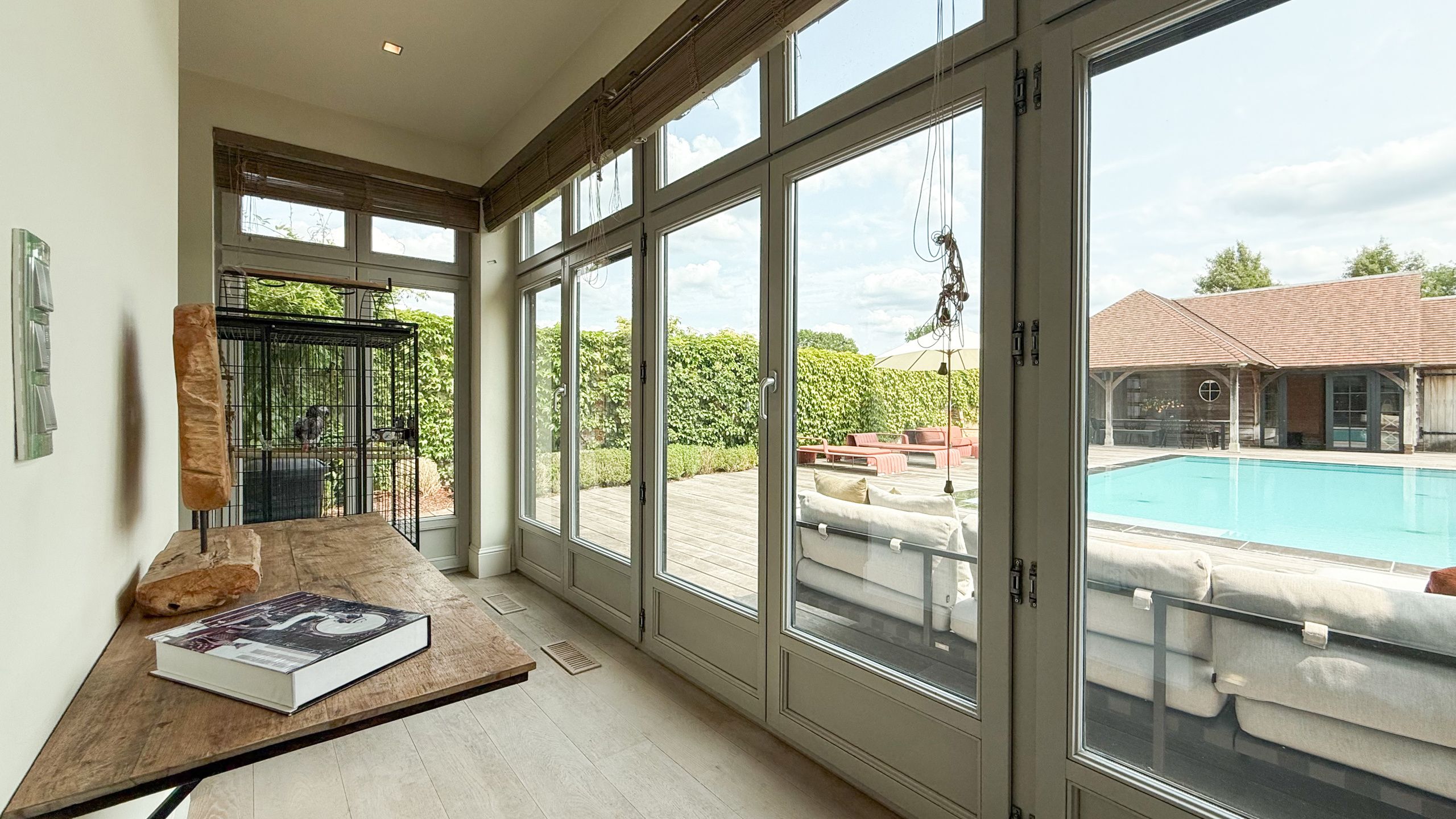 Exclusieve villa met zwembad op riant perceel in Koersel! foto 7