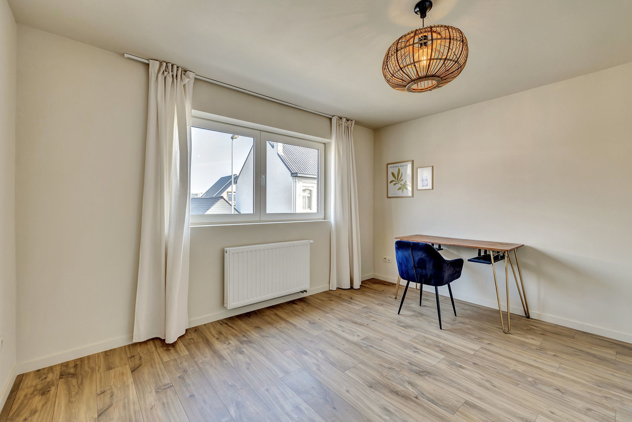 Prachtige woning met 4 slpks, tuin en garage foto 16