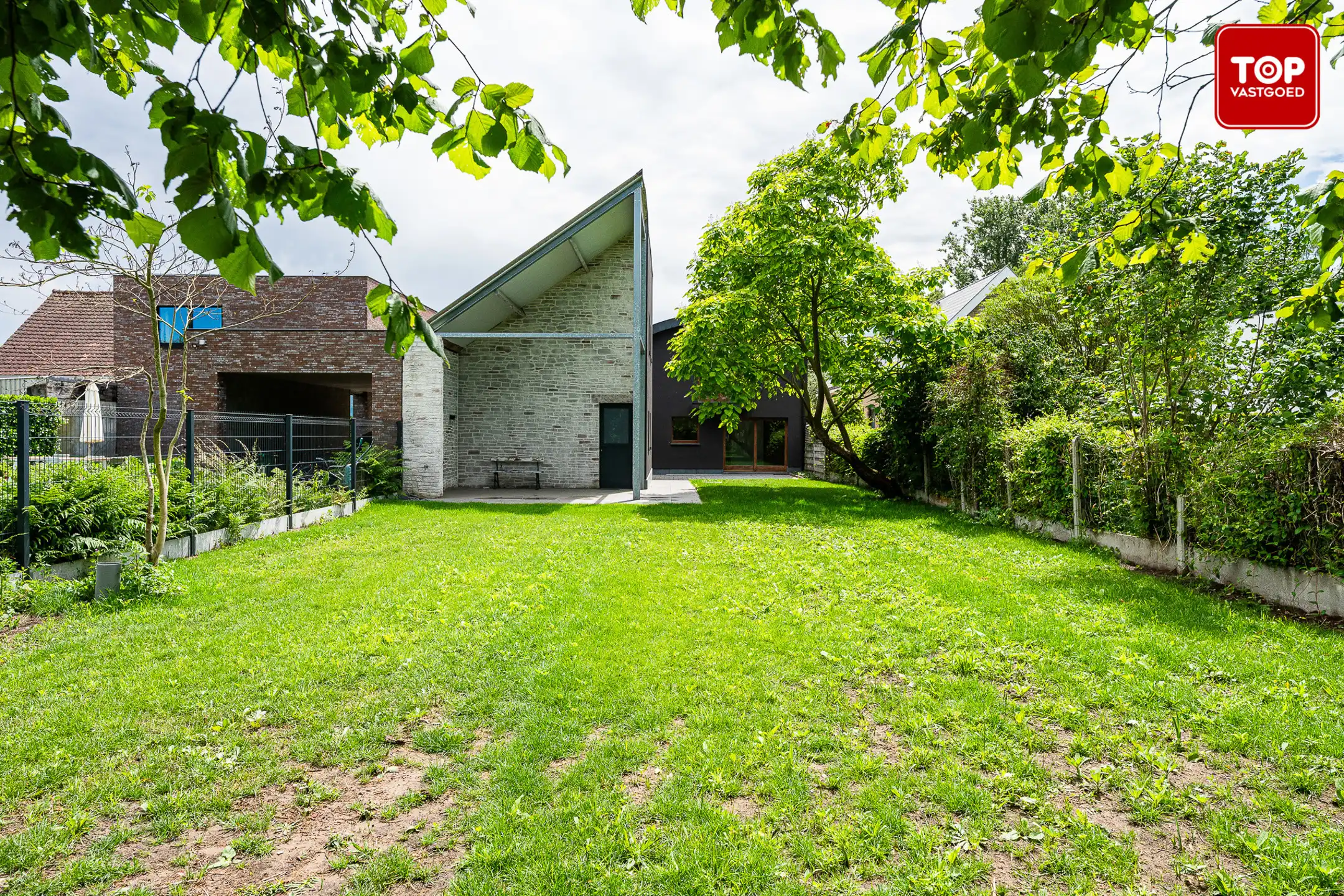 Gerenoveerde gezinswoning met garage en ruime tuin  foto 26