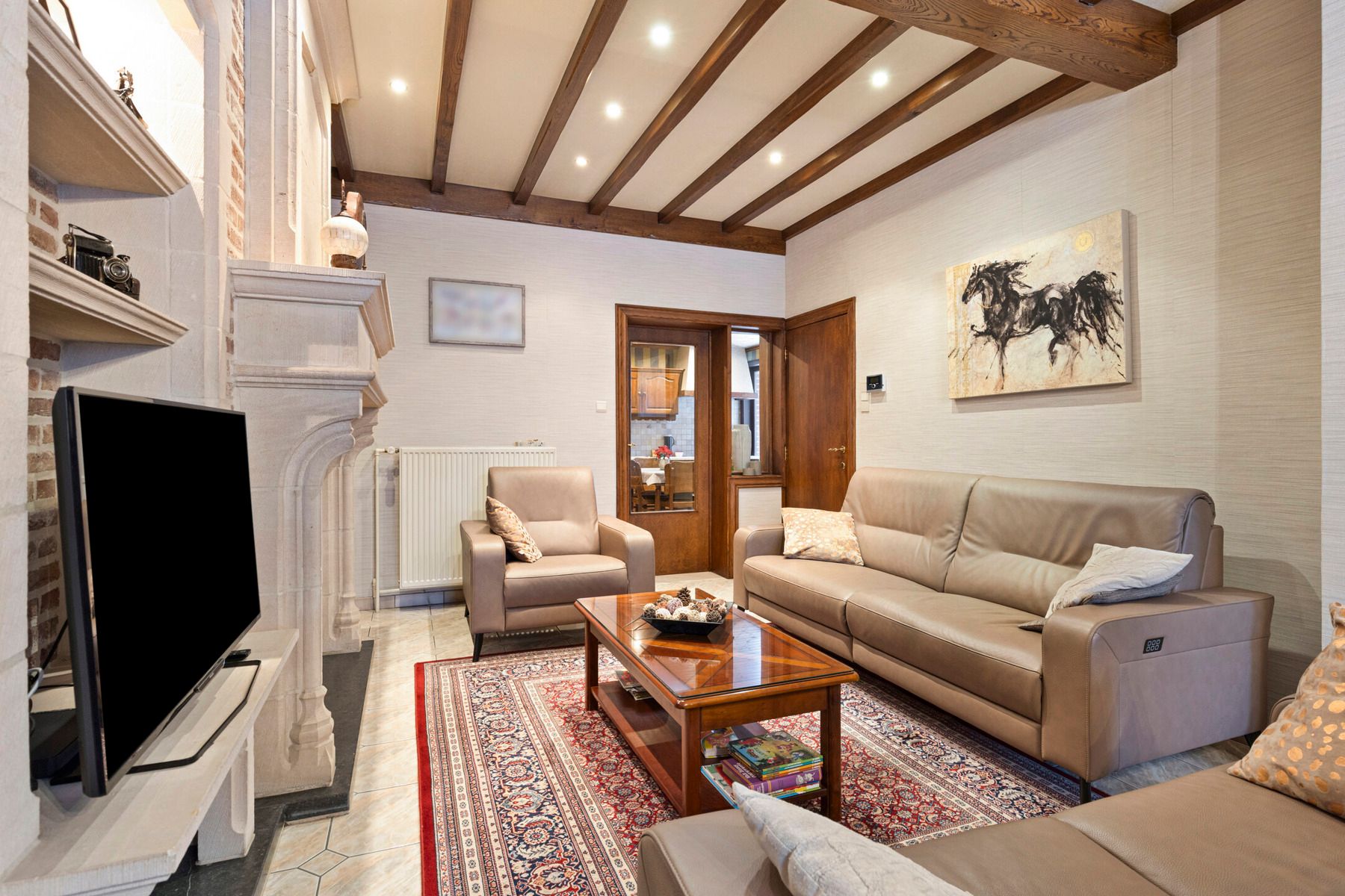 Uitzonderlijke woning met dubbele garage op 25a08ca foto 3