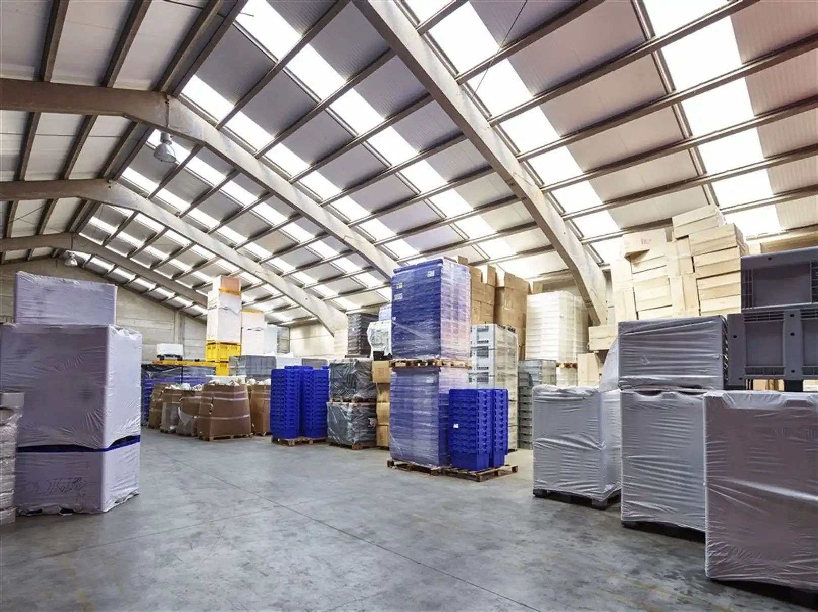 Deelruimtes in loods te Kuurne foto 6