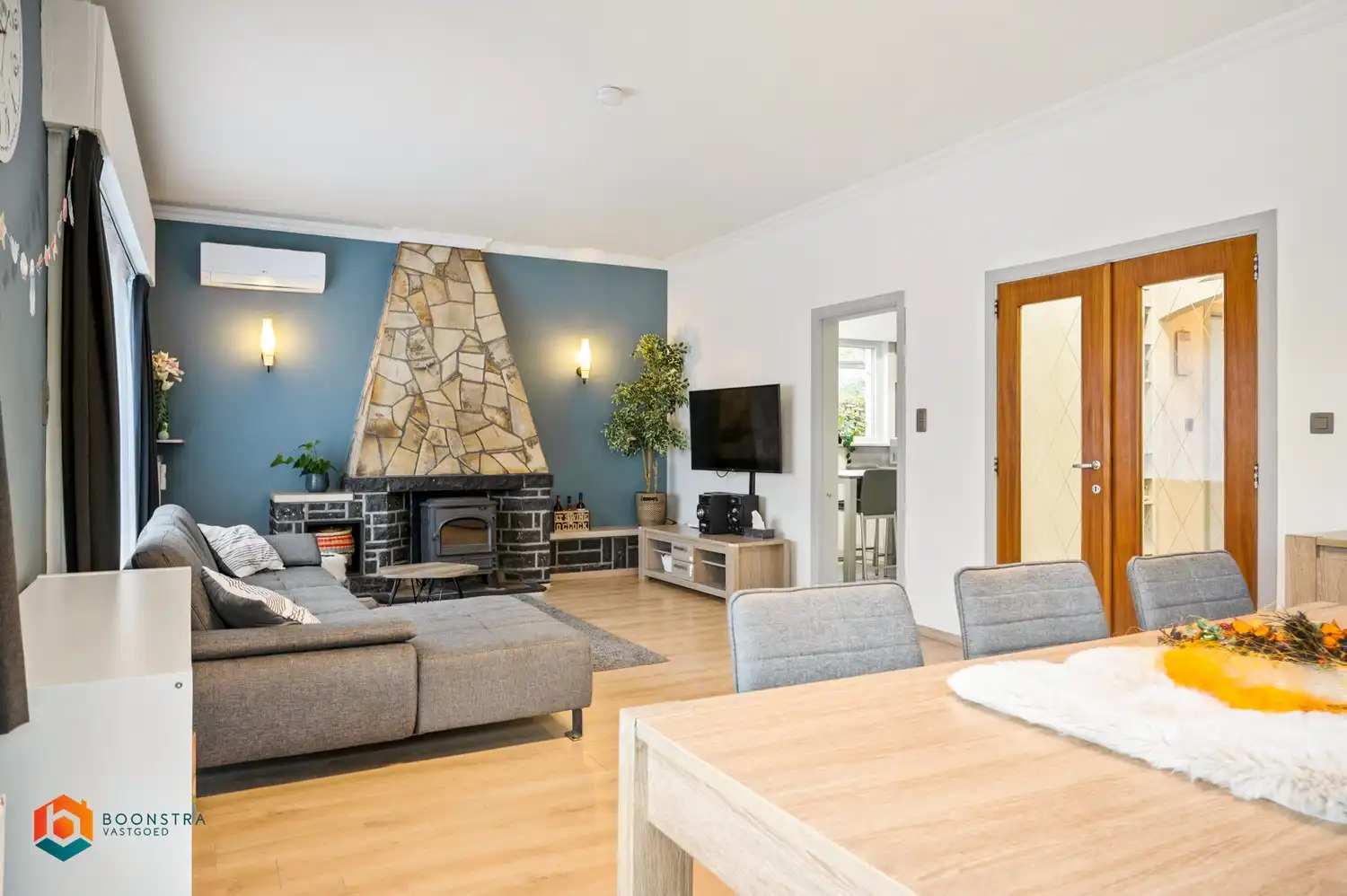 Leuke gezinswoning met 4 slpkrs en leuke tuin (1200 m²) foto 4