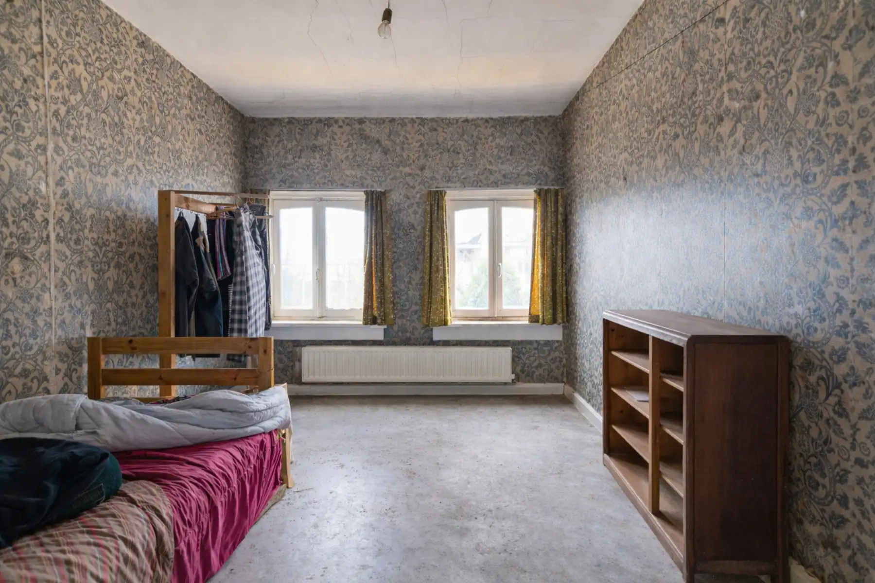 Te renoveren rijwoning met 3 à 4 slaapkamers en ruime tuin. foto 5