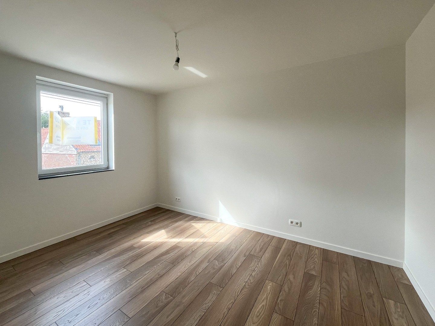 Kijkdag 13/09 van 10u tot 12u - Halfopen woning met 3 slaapkamers en landelijk verzicht! foto 12