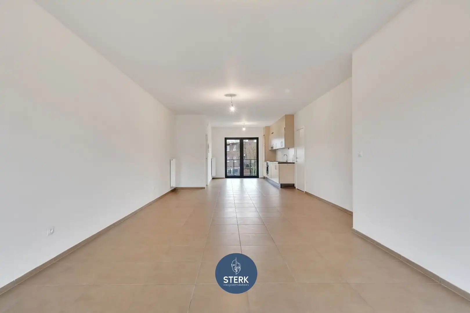 INSTAPKLAAR 2-SLPK APPARTEMENT MET EPC LABEL A TE MAASMECHELEN !  foto {{pictureIndex}}