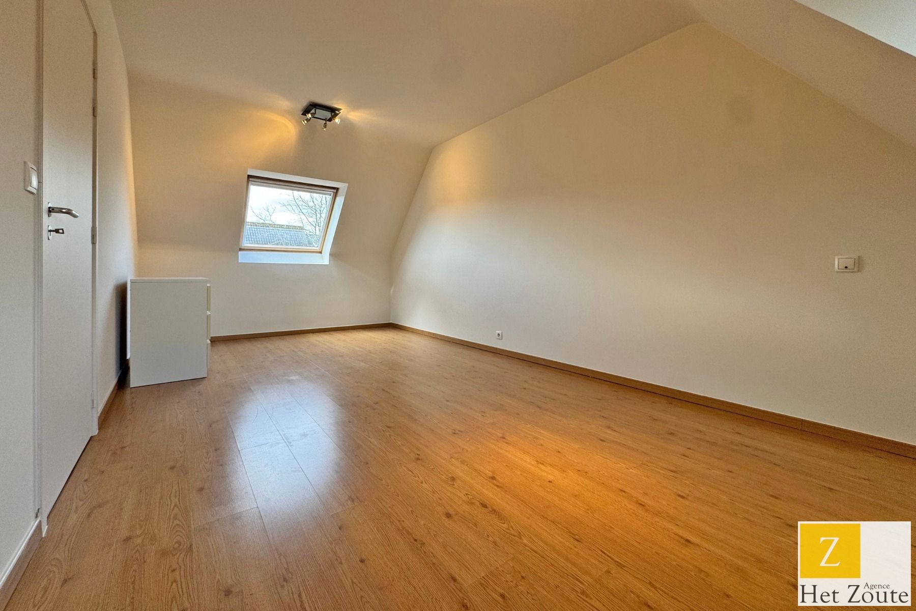 Opgefriste woning met tuin in het hartje van Ramskapelle foto 11