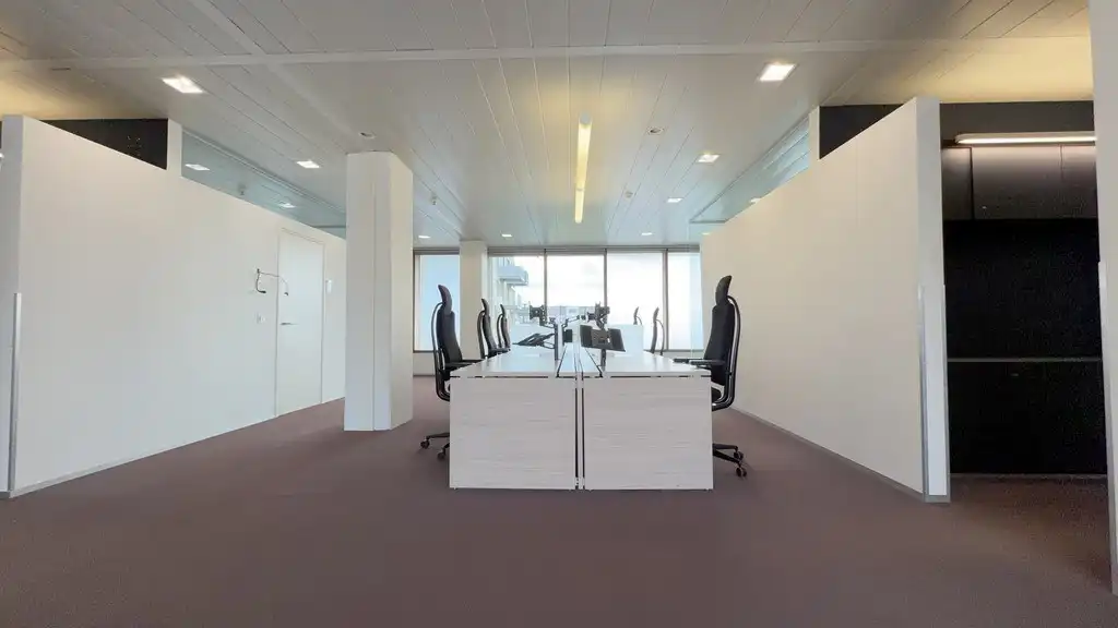Modern kantoorgebouw te koop nabij oprit R4 in Gent foto 9