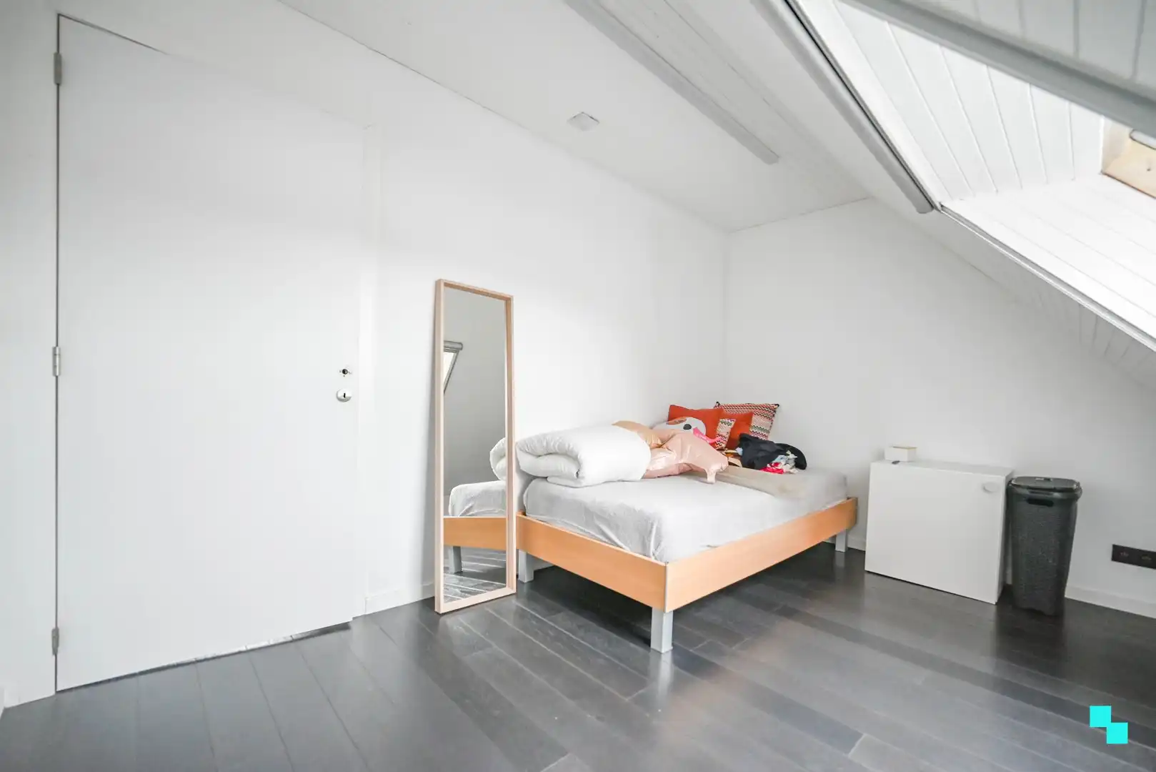 Instapklare starterswoning in Deerlijk foto 19