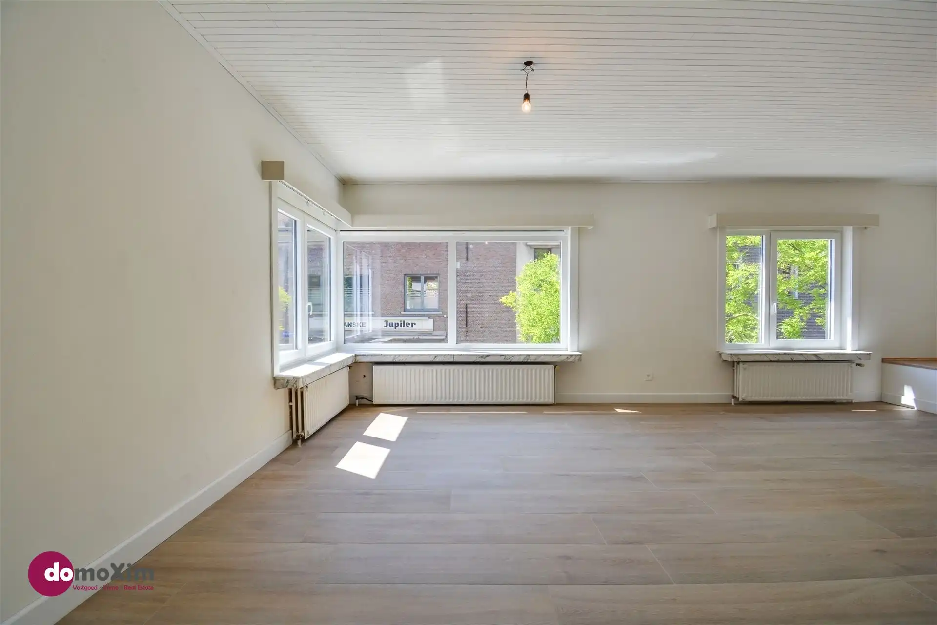 Ruim appartement met 2 slaapkamers gelegen aan de vaart foto 4