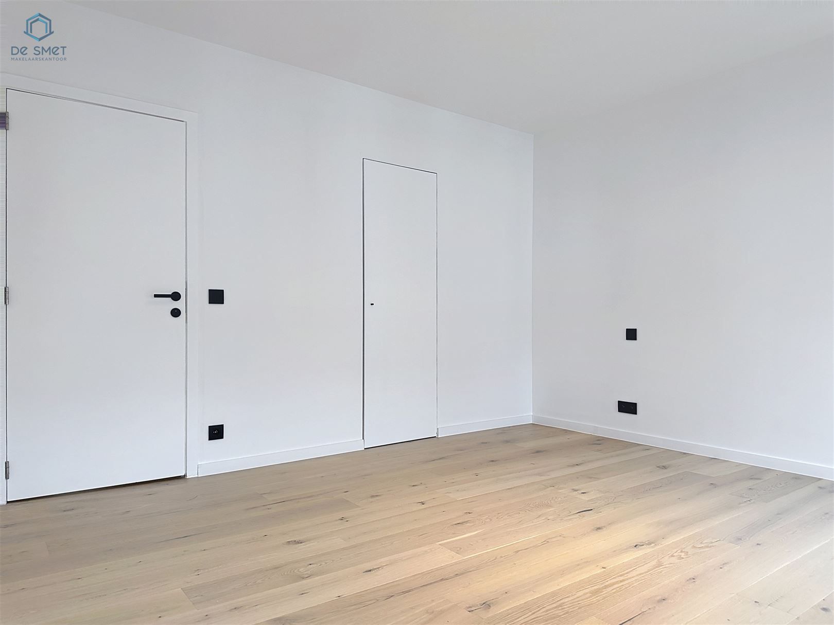 Prachtig gerenoveerde herenwoning met 5 slpks, 2 badkamers en tuin in het hart van Geraardsbergen foto 12