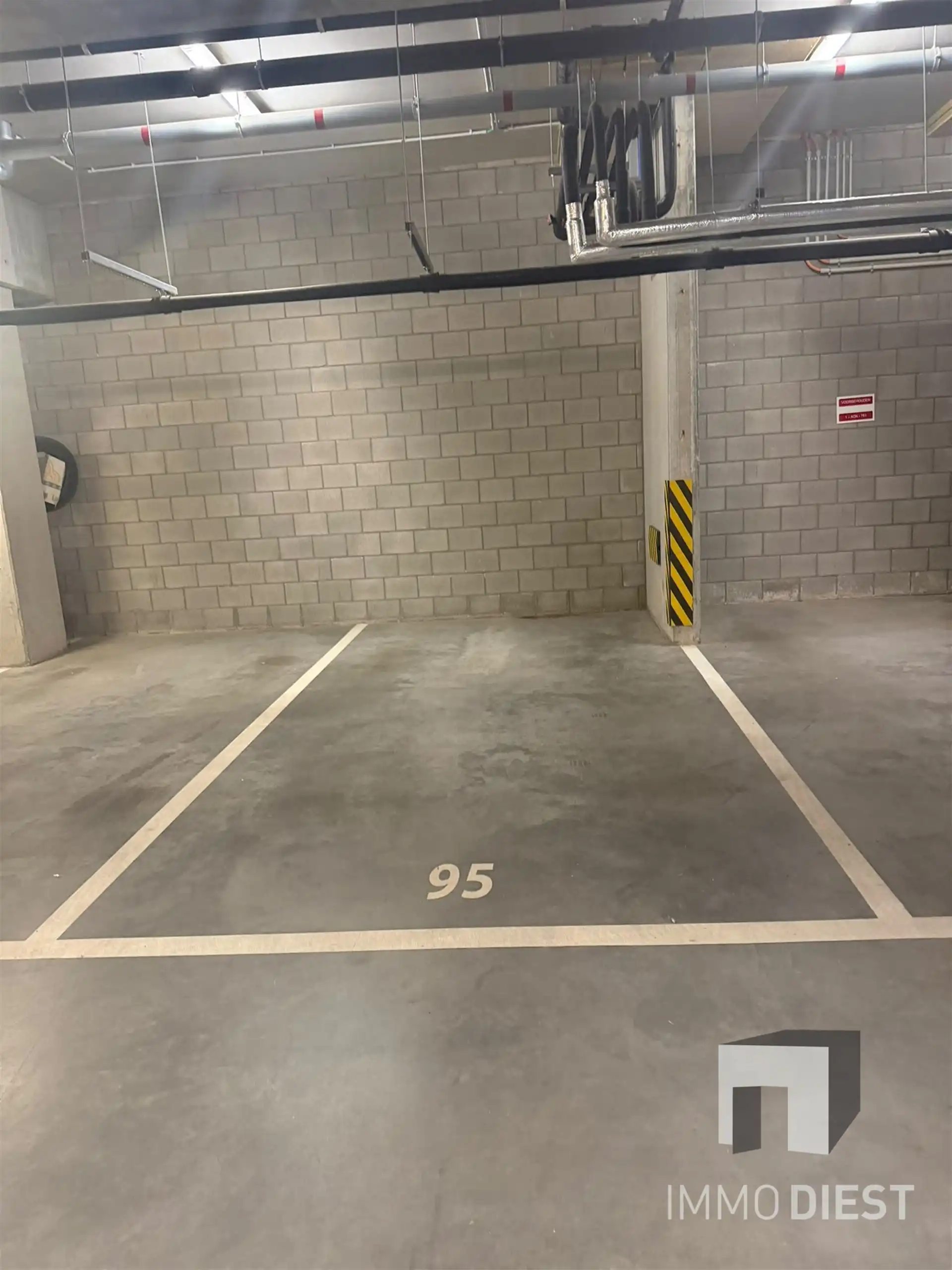 Parkeerplaats te huur Bogaardenstraat 13 - 3290 DIEST