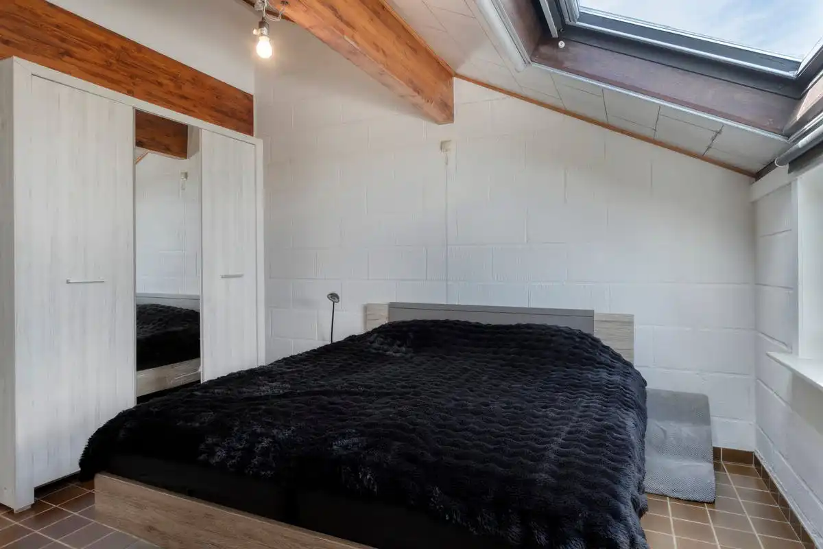 Instapklare woning in rustige wijk te koop in Kortrijk! foto 9