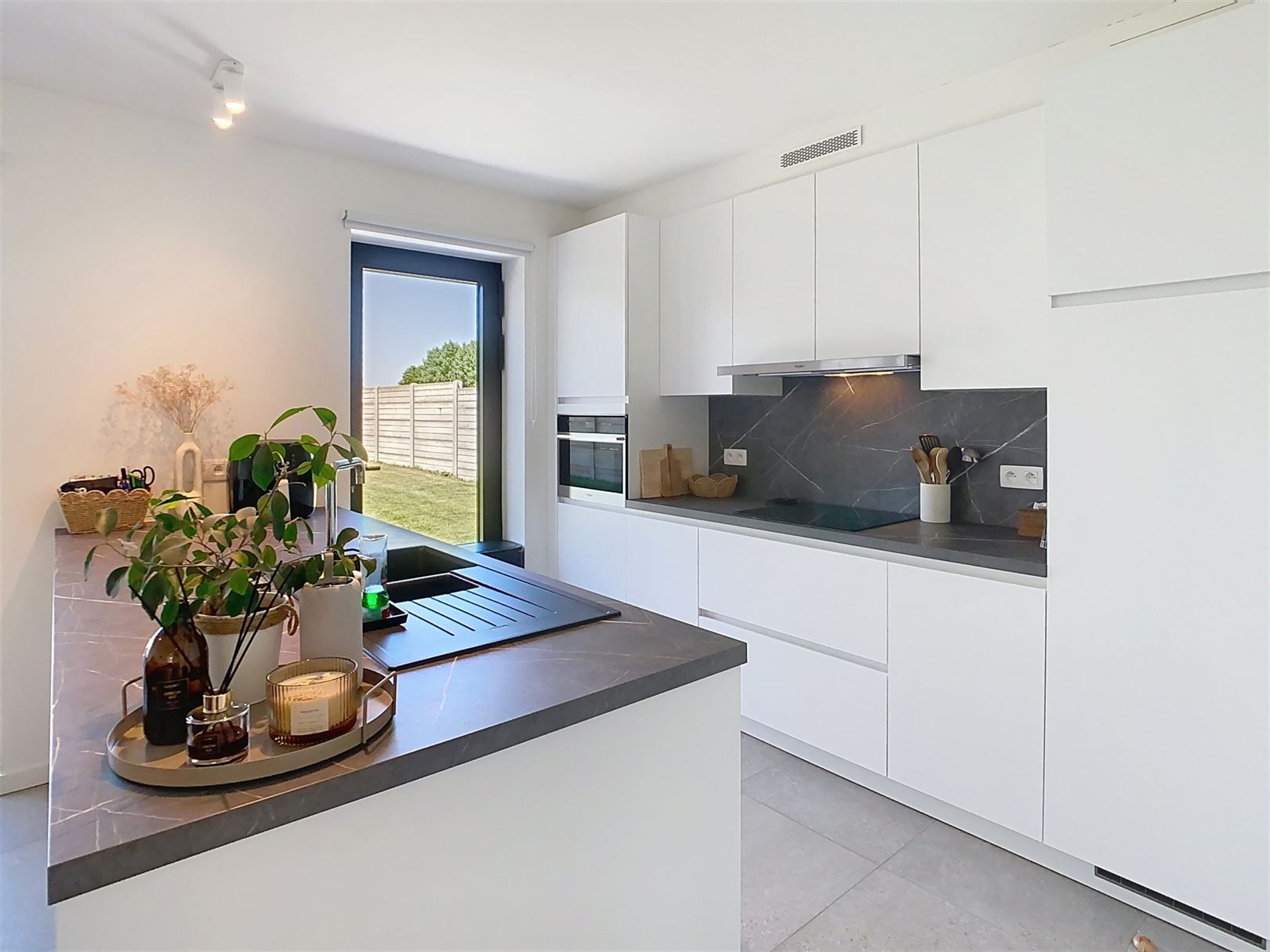 Mooie instapklare woning, 3 slpks, tuin, terras, garage foto 42