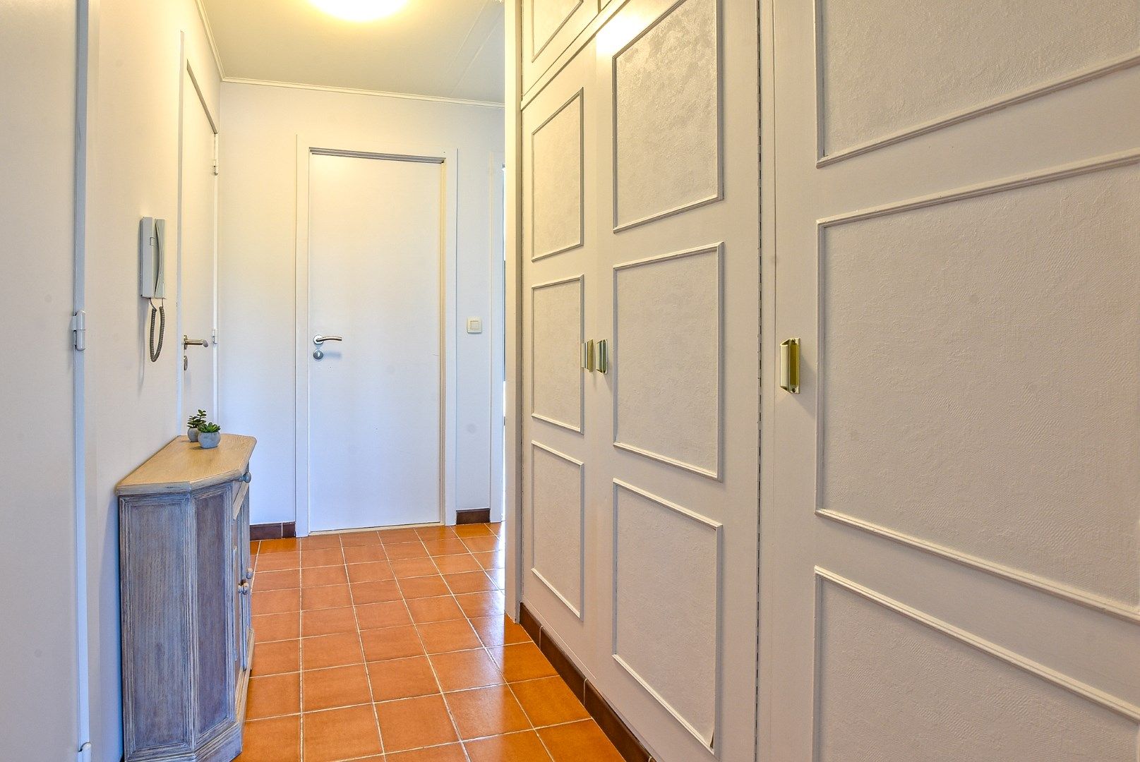 Gezellig instapklaar 2 slaapkamer appartement in hartje Diksmuide! foto 10