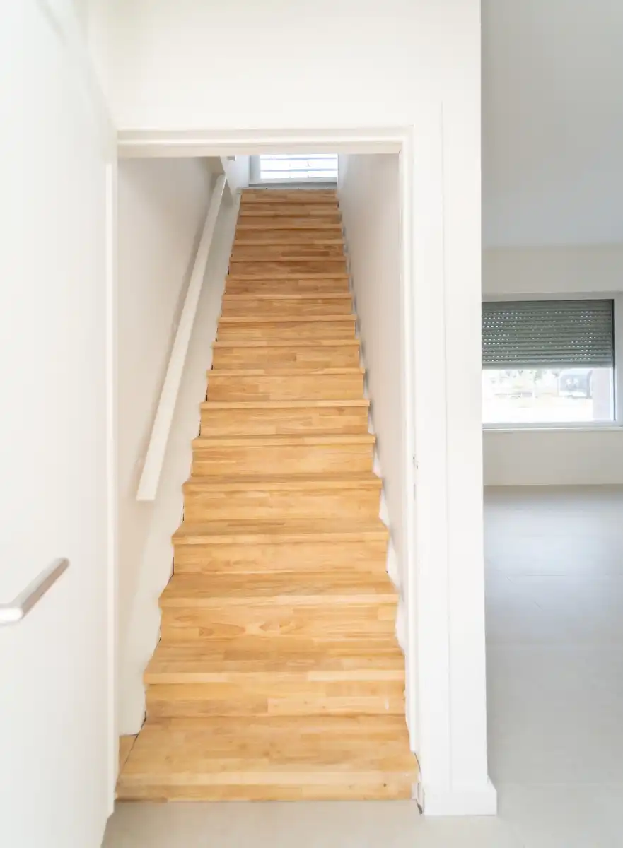 Gerenoveerde lichtrijke hoekwoning aan het water foto 14