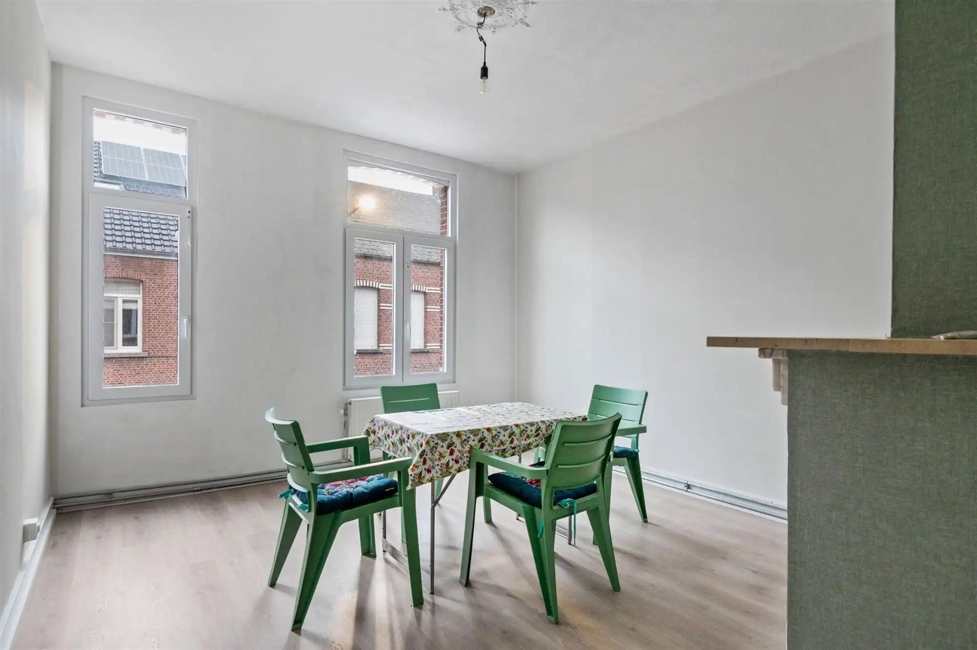 Gemoderniseerde woning met 4 slpks te Putte foto 8