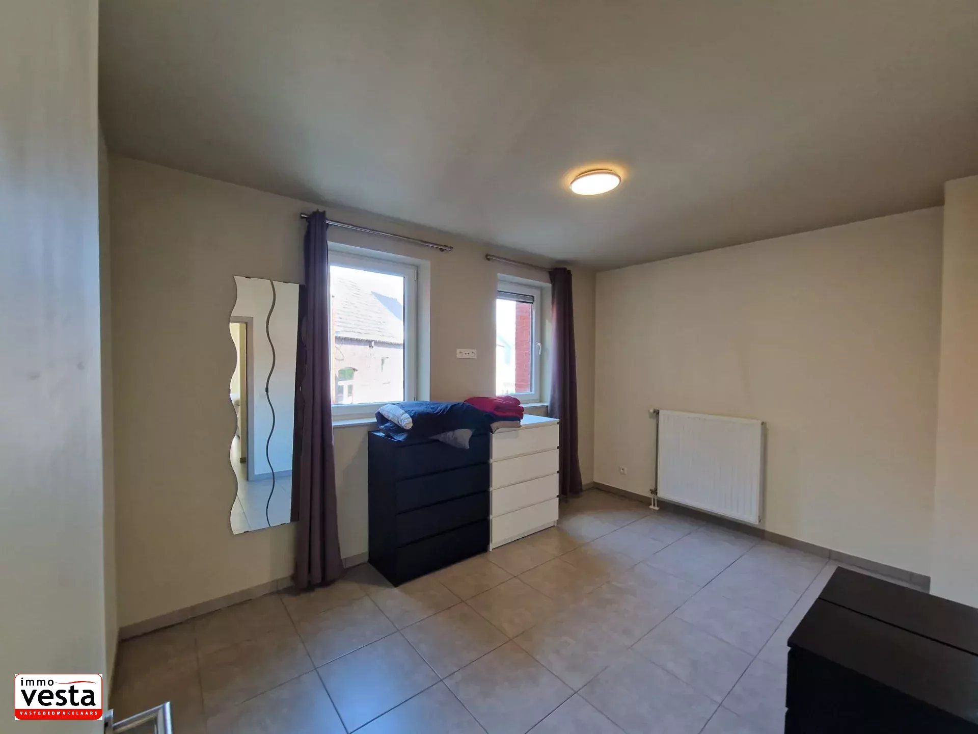 Eénslaapkamer appartement in centrum Sint-Truiden foto 8
